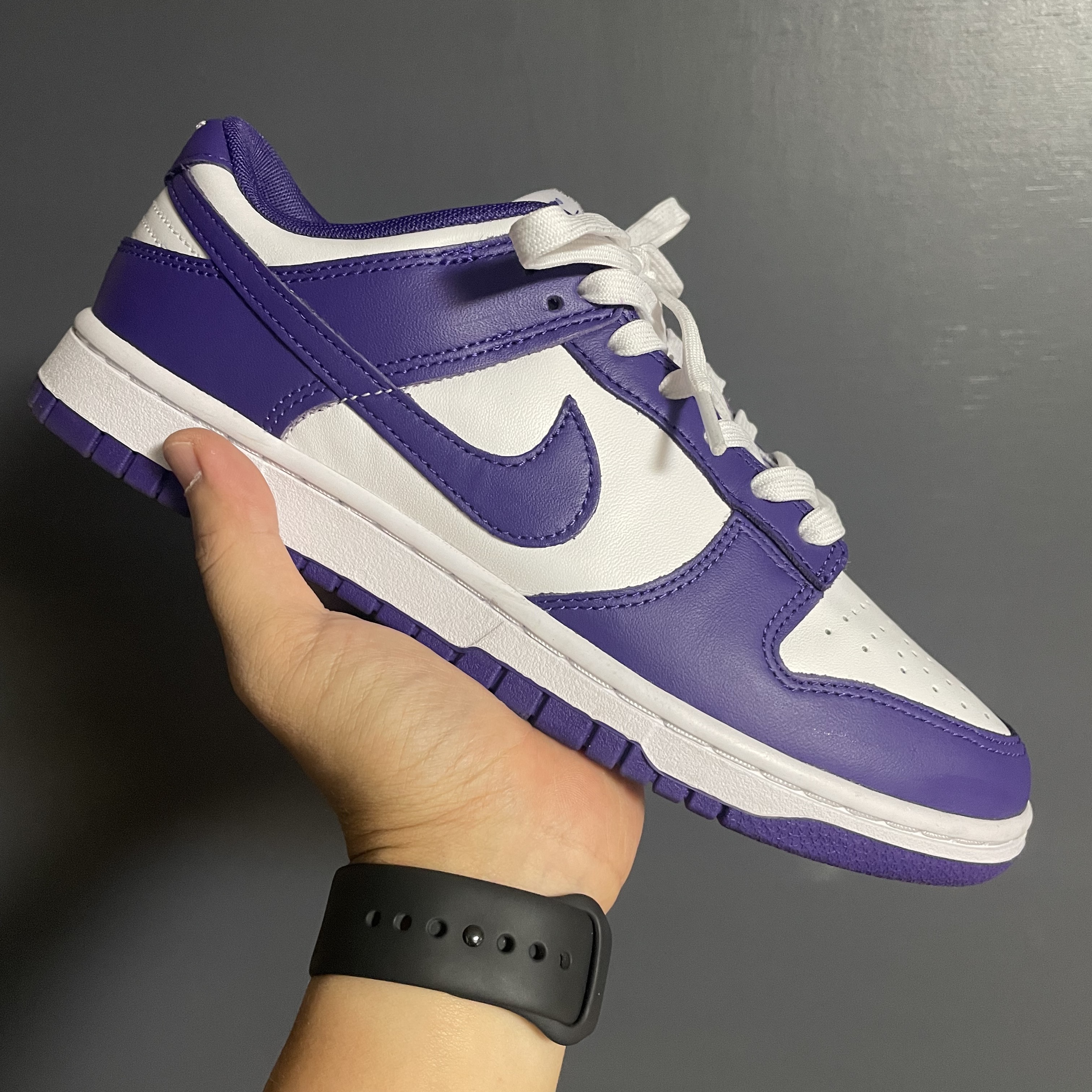 Nike Dunk Low Retro Championship Court Purple 착용 스타일
