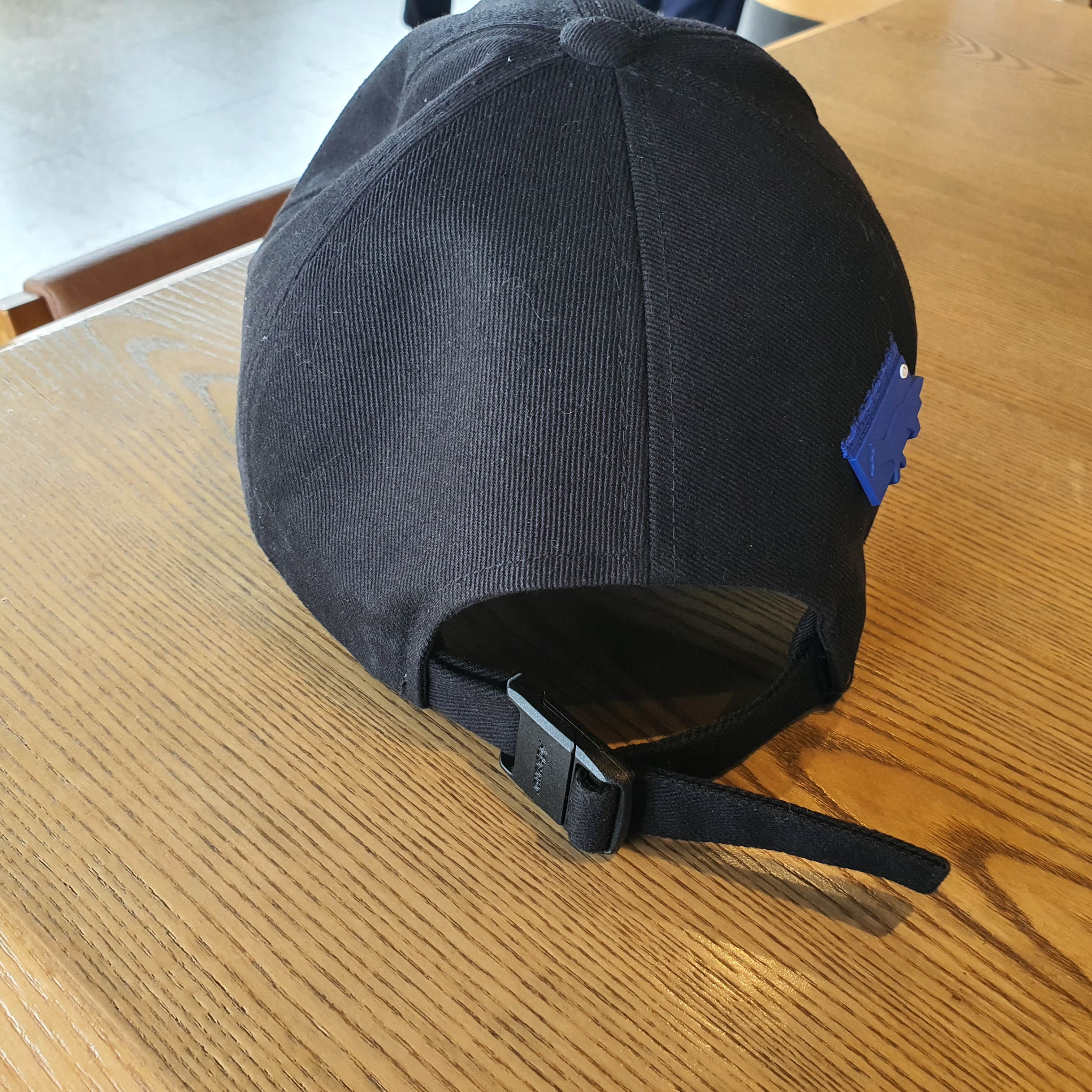 Maison Kitsune x Ader Error Meditation Fox Cap Black 착용 스타일 - 2