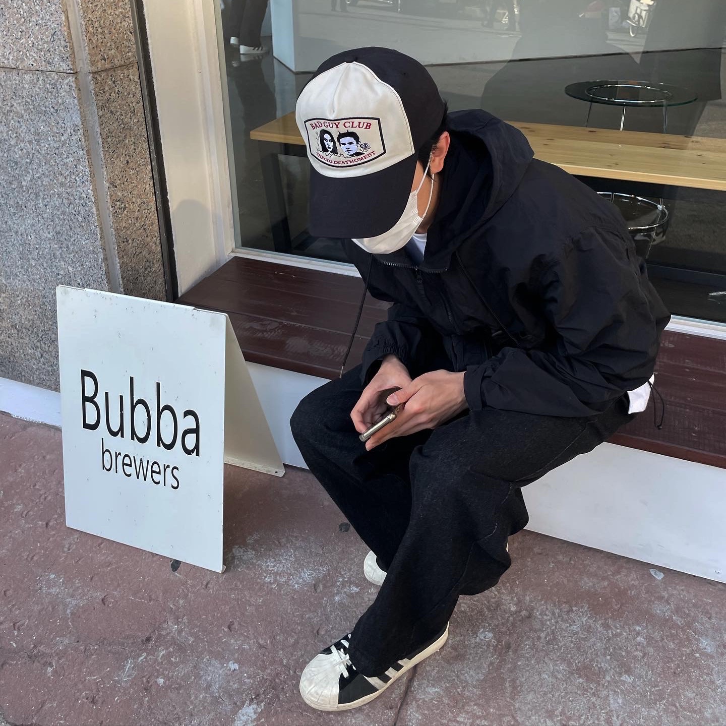 Adidas Superstar 82 Black White 착용 스타일 - 5