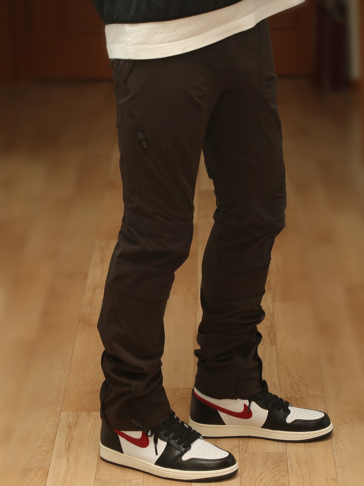 Nike x Travis Scott NRG BH Pants Velvet Brown - US/EU, Jordan 1 Retro High OG Gym Red 착용 스타일 - 2