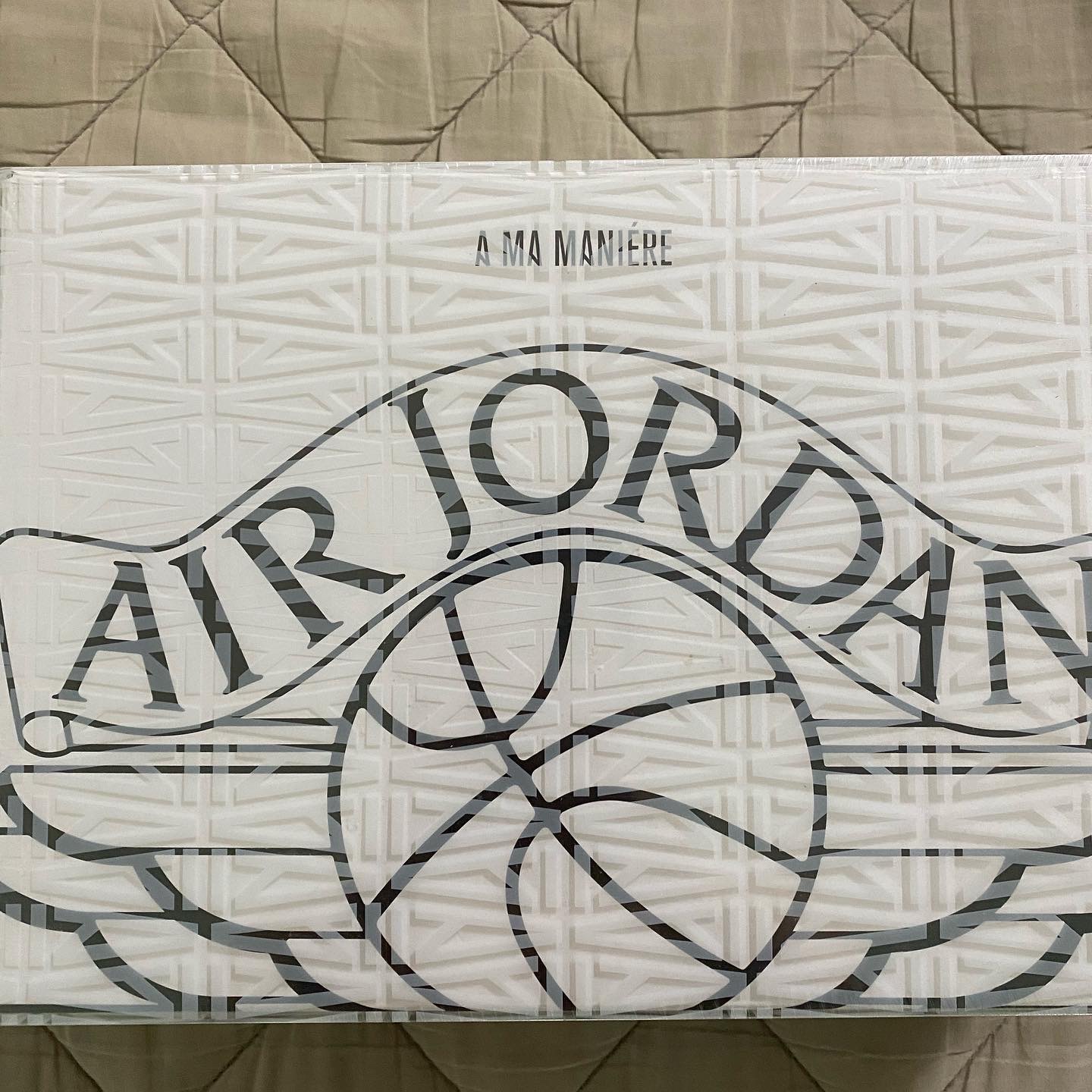 Jordan 2 x A Ma Maniere Retro SP Sail and Burgundy 착용 스타일 - 3