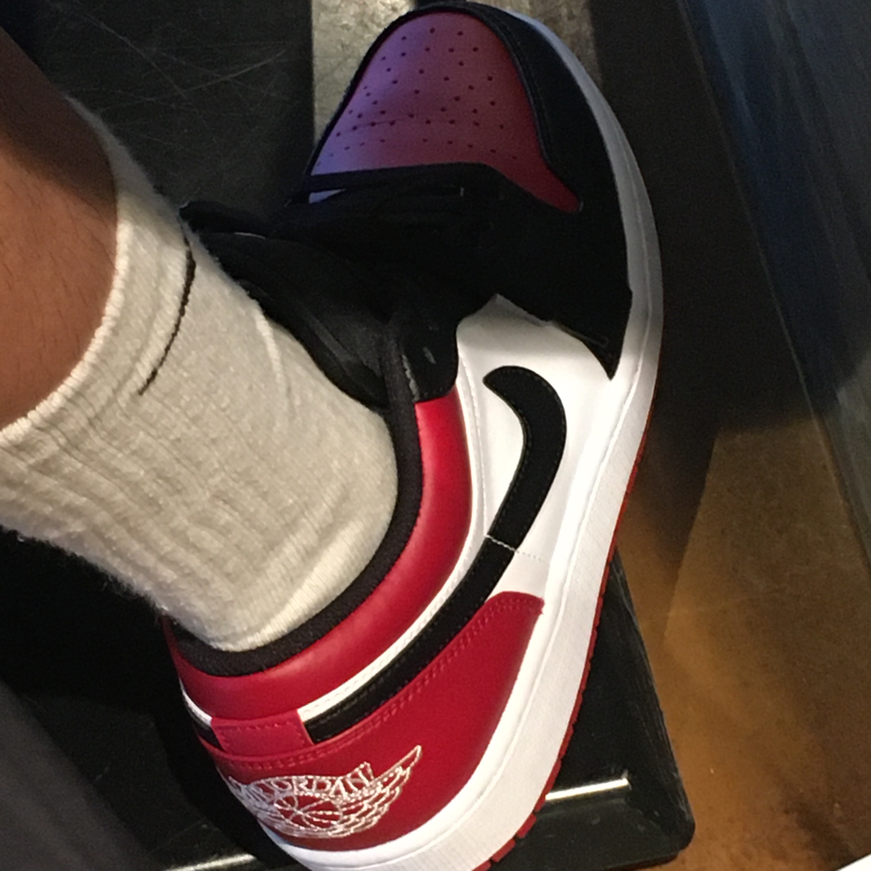 Jordan 1 Low Bred Toe, Nike Dunk High Retro Championship Khaki 착용 스타일 - 2