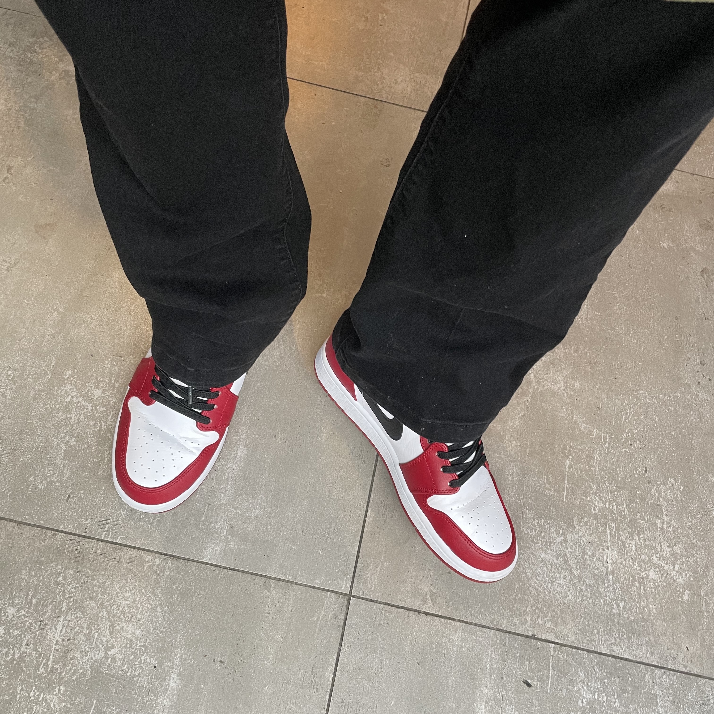 Jordan 1 Mid Chicago 2020 착용 스타일