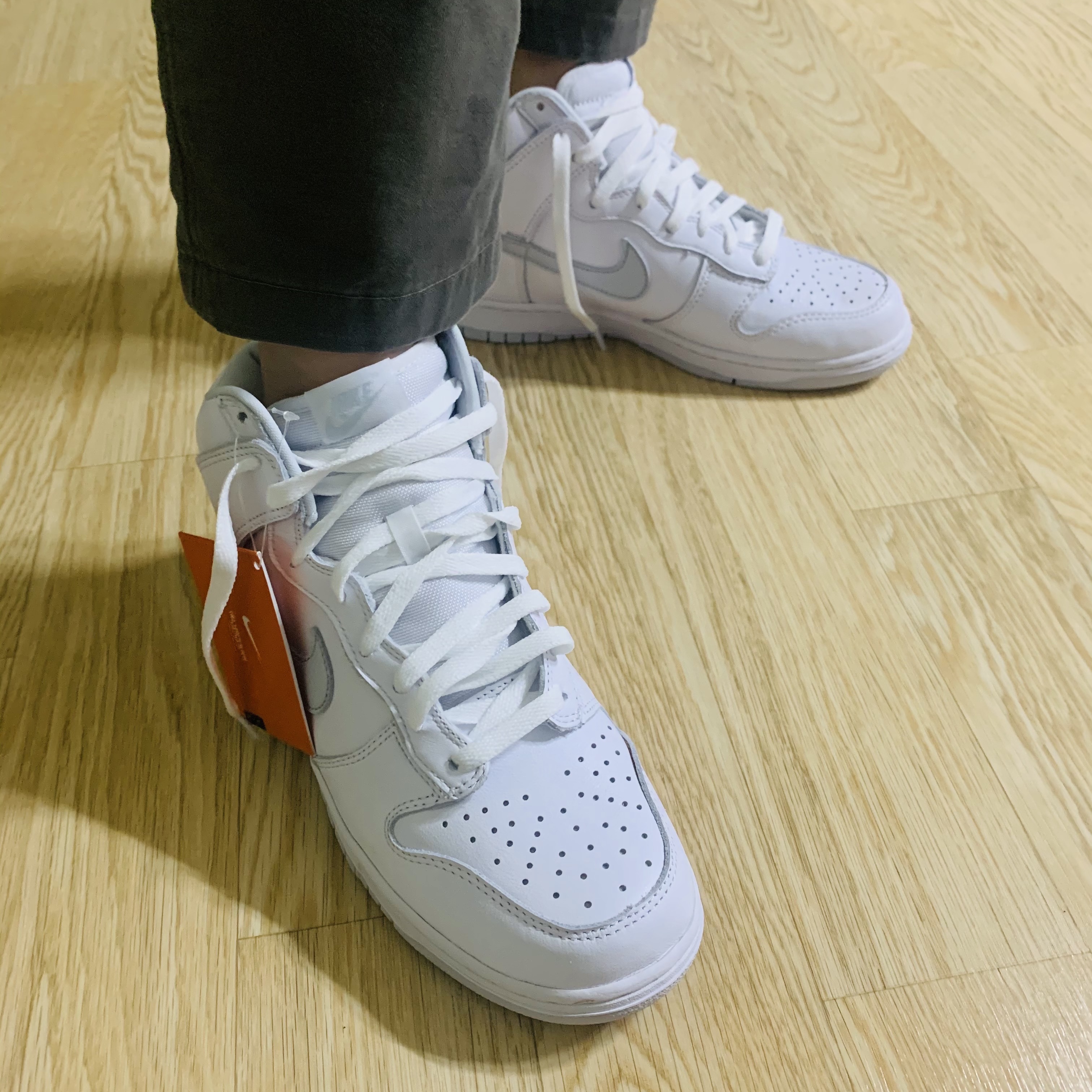 Nike Dunk High SP Pure Platinum 착용 스타일 - 5