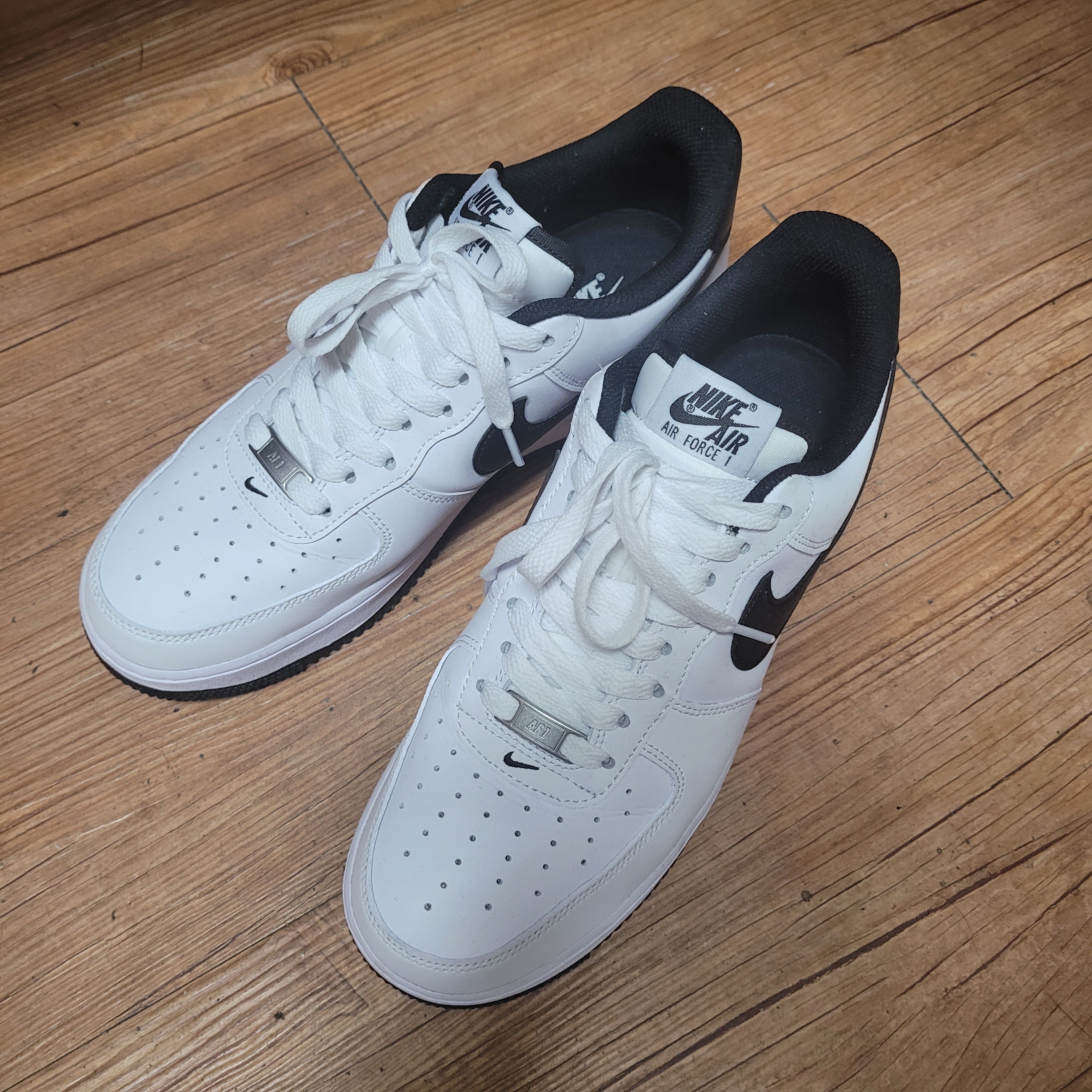 Nike Air Force 1 '07 White Black 착용 스타일 - 1
