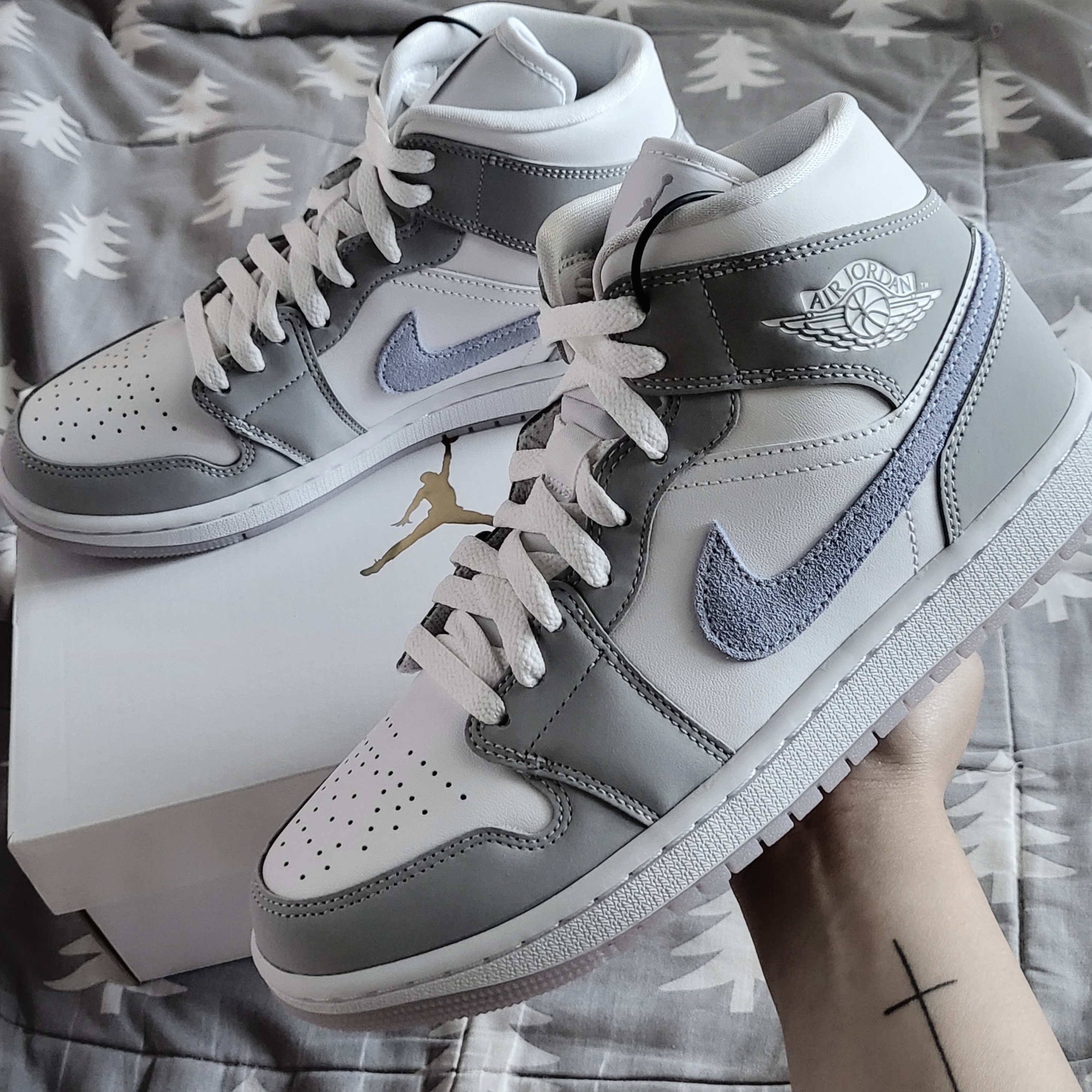 (W) Jordan 1 Mid Wolf Grey 착용 스타일