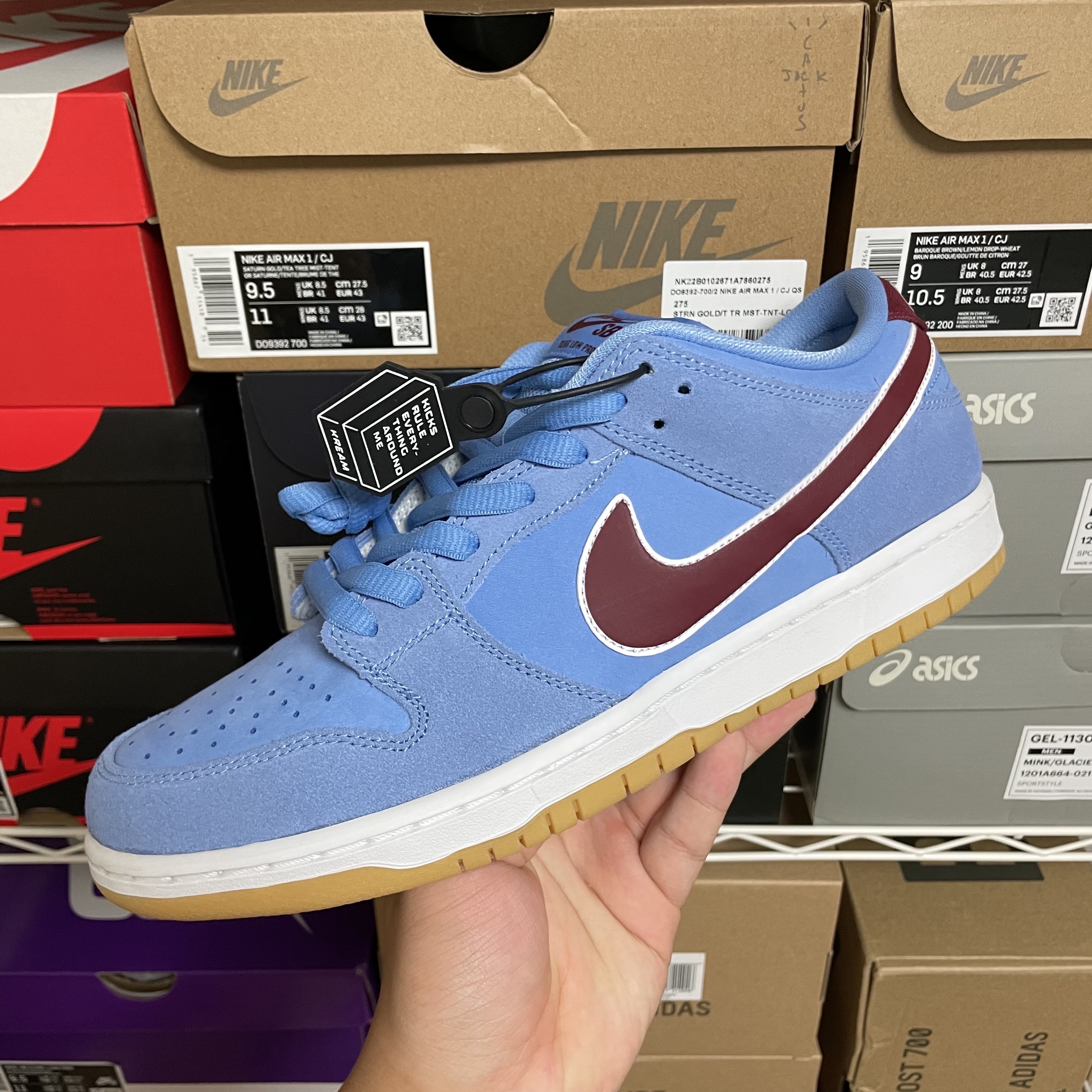 Nike SB Dunk Low Premium Valor Blue and Team Maroon 착용 스타일 - 1