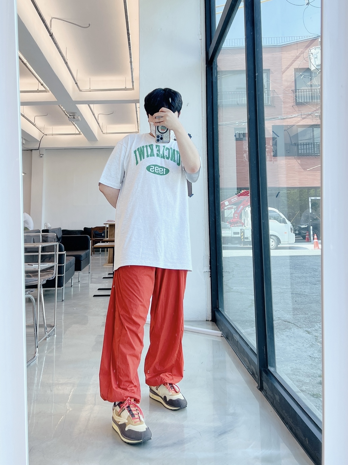 Nike x Travis Scott Air Max 1 Cact.us Brown 착용 스타일