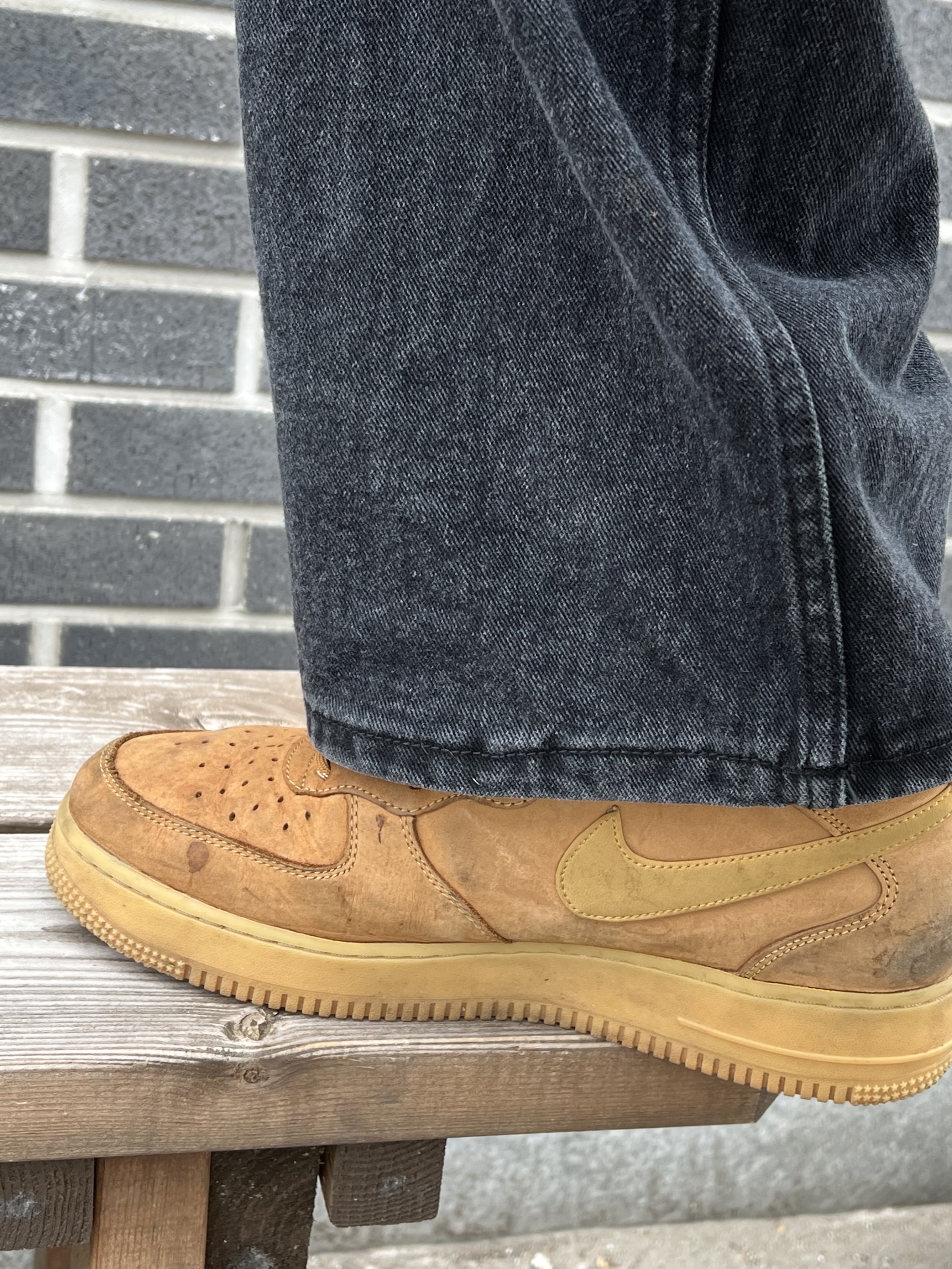 Nike Air Force 1 Mid '07 WB Flax 착용 스타일 - 4