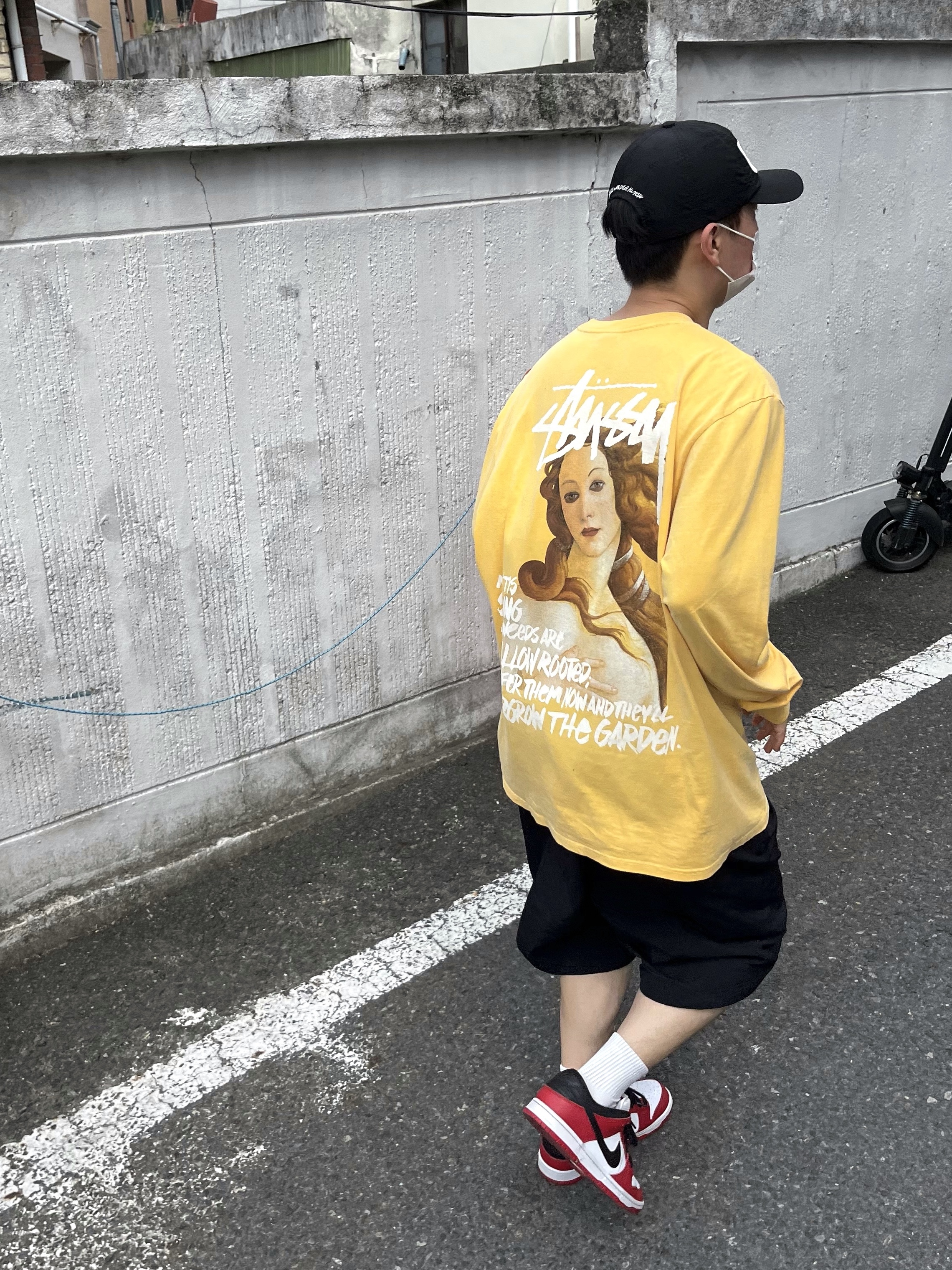 Nike SB Dunk Low Pro Chicago, Stussy Spring Weeds Pigment Dyed LS T-Shirt Yellow 착용 스타일 - 2