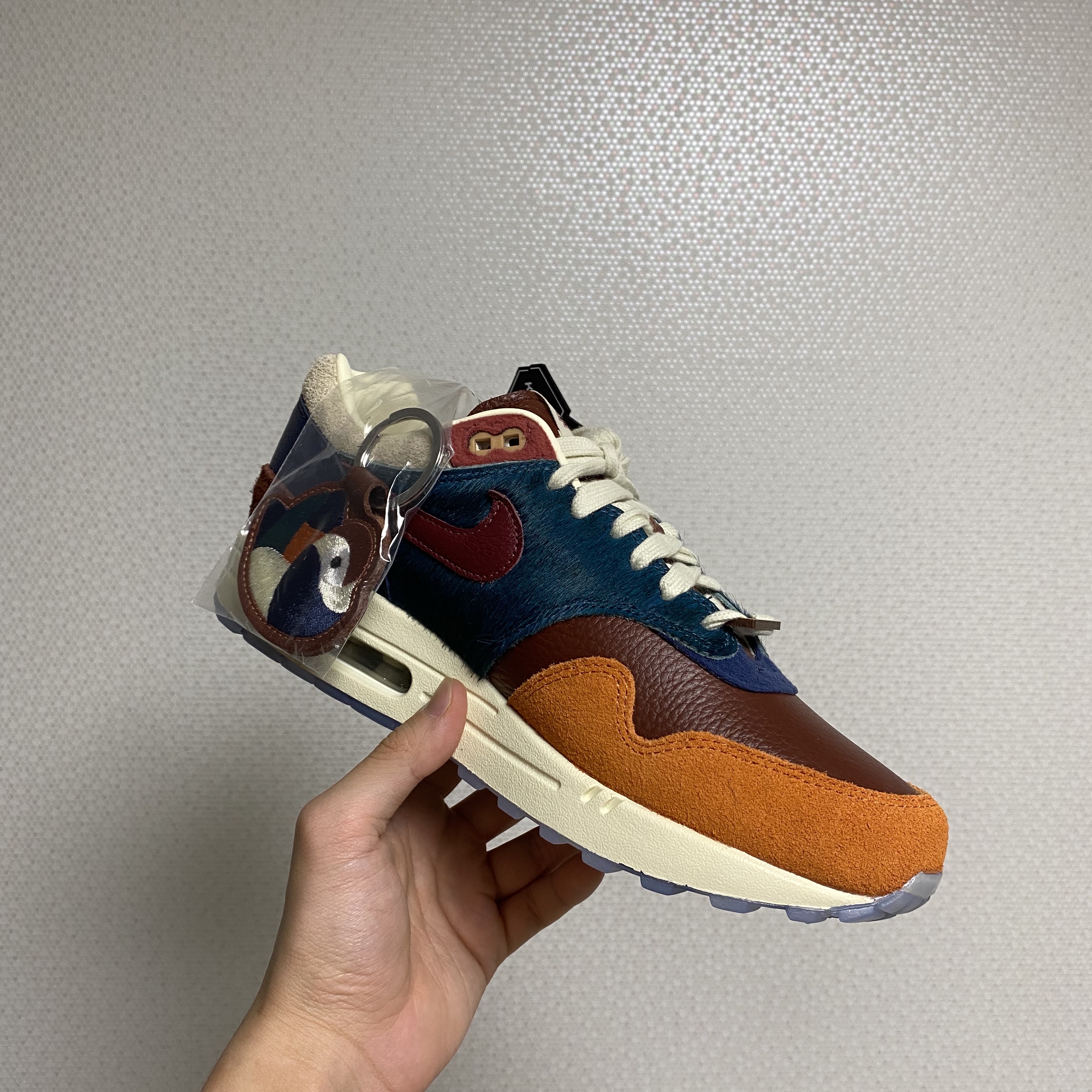 Nike x Kasina Air Max 1 SP Won-Ang Orange 착용 스타일 - 2