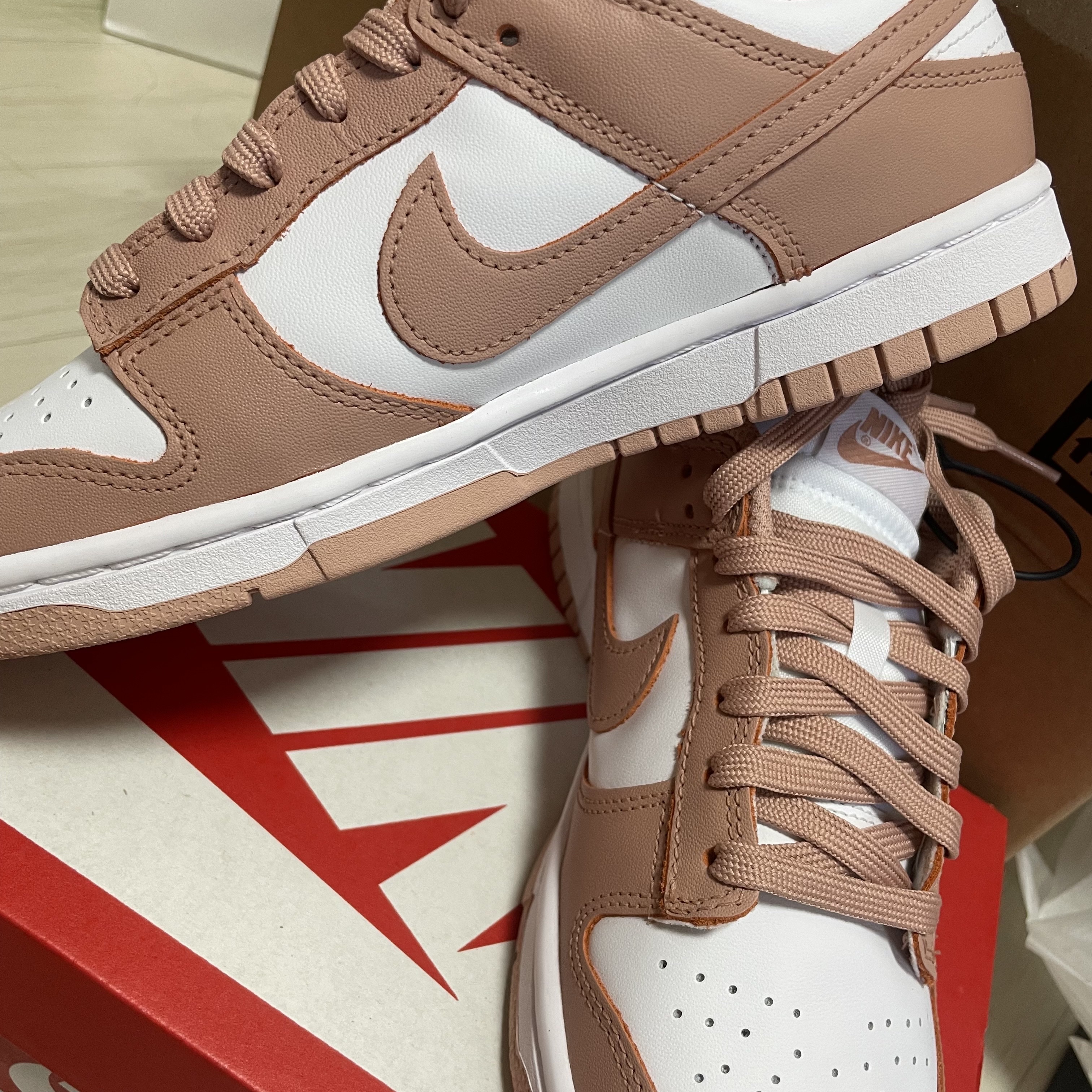 (W) Nike Dunk Low Rose Whisper 착용 스타일