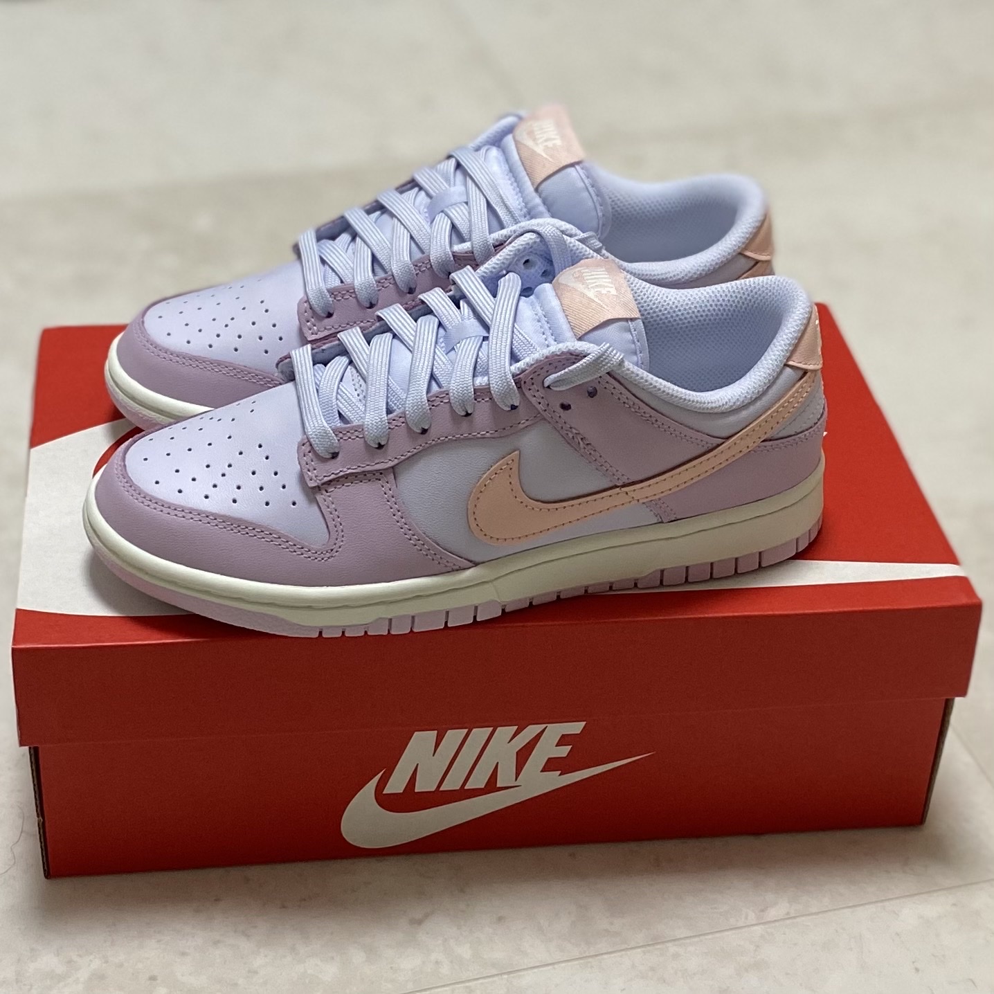 (W) Nike Dunk Low Atmosphere Pink 착용 스타일 - 2