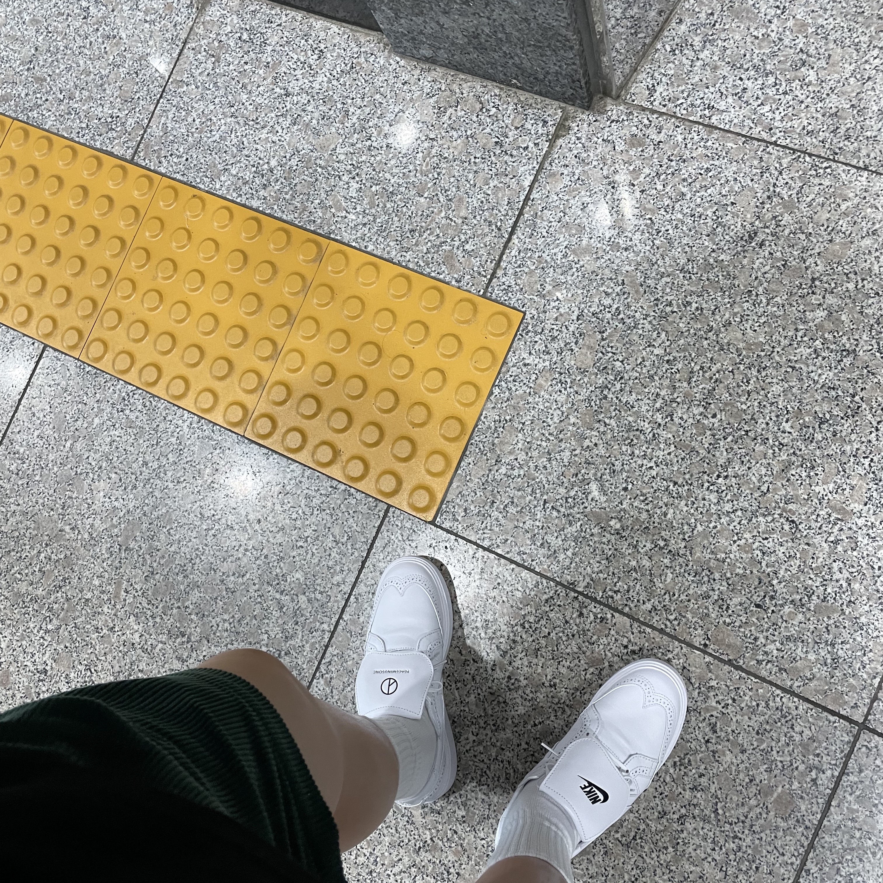 Nike x Peaceminusone Kwondo1 White 착용 스타일