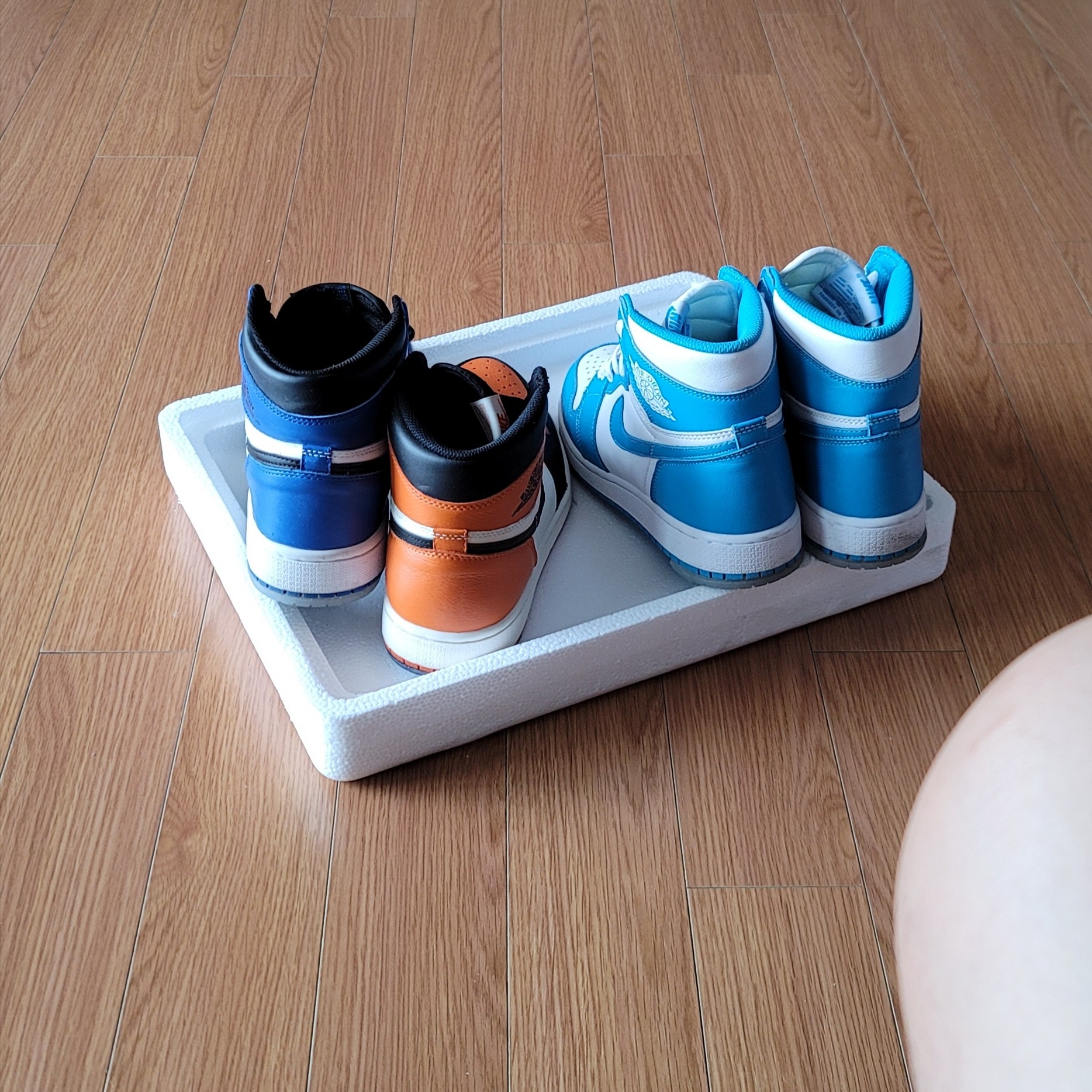 Jordan 1 Retro Shattered Backboard, Jordan 1 Retro High Game Royal 착용 스타일 - 4