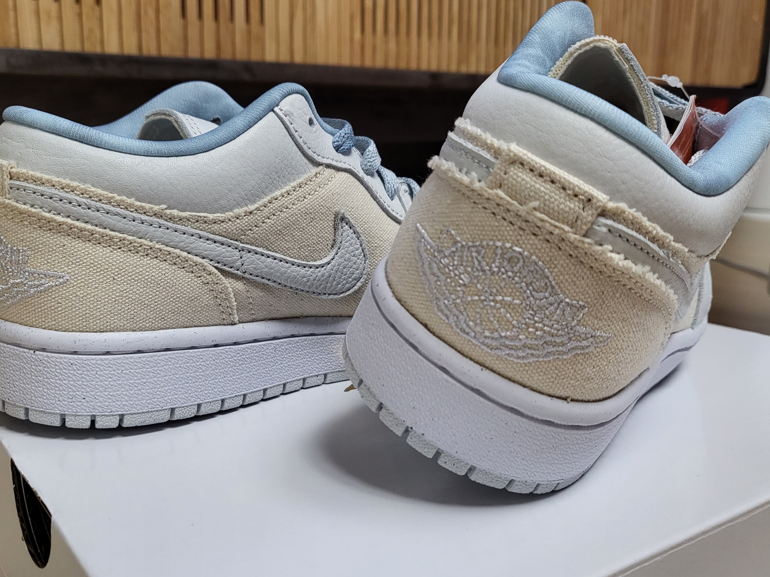 (W) Jordan 1 Low Canvas 착용 스타일 - 3