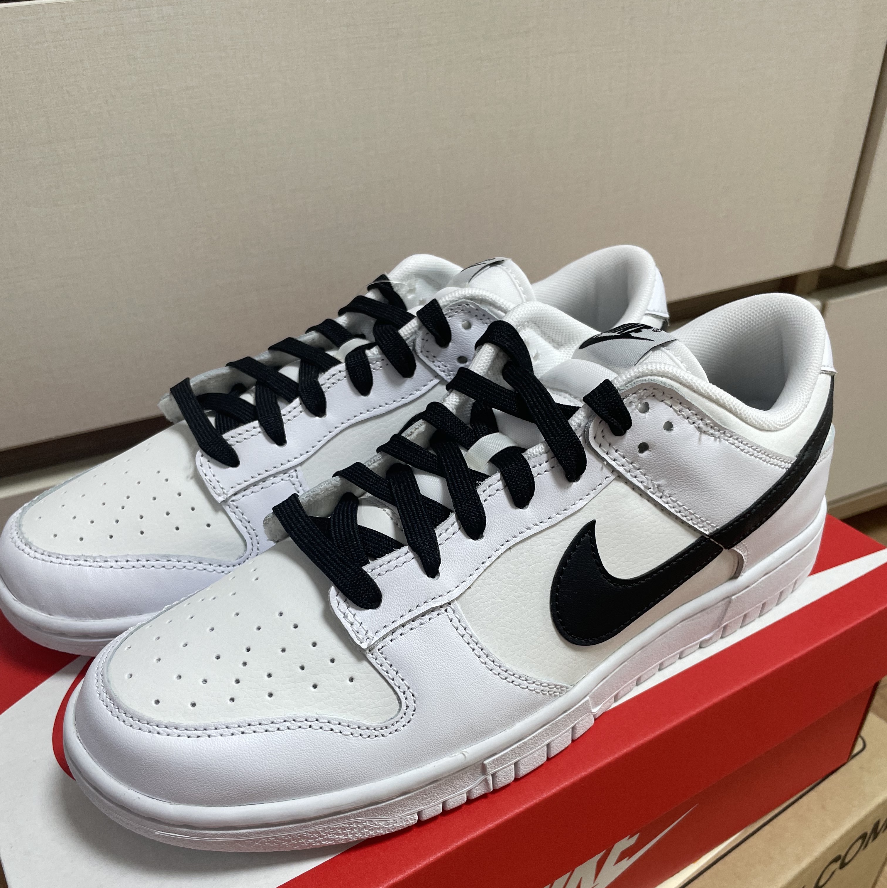 Nike Dunk Low Retro Summit White 착용 스타일