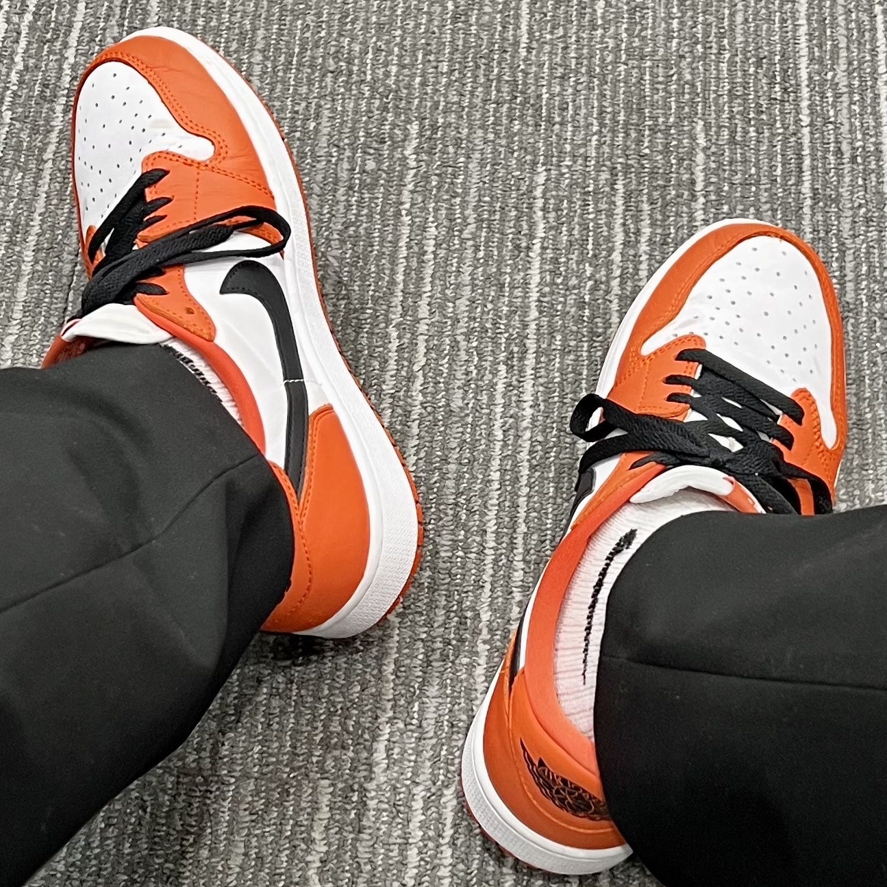 Jordan 1 Low OG Starfish 착용 스타일