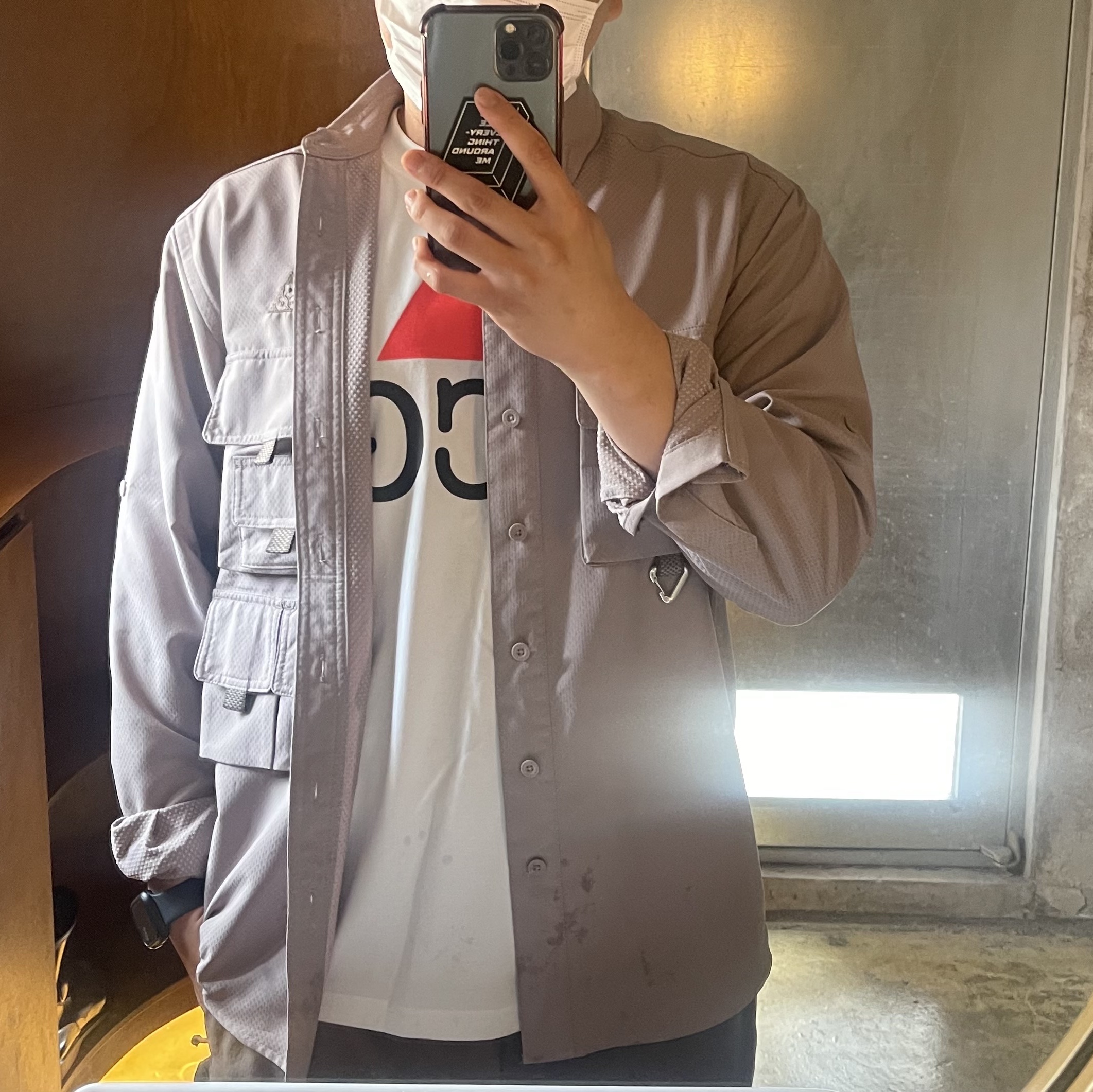 Nike ACG Devastation Trail Work Shirt Moon Fossil - Asia, Nike NRG Heart ACG T-Shirt White - Asia 착용 스타일
