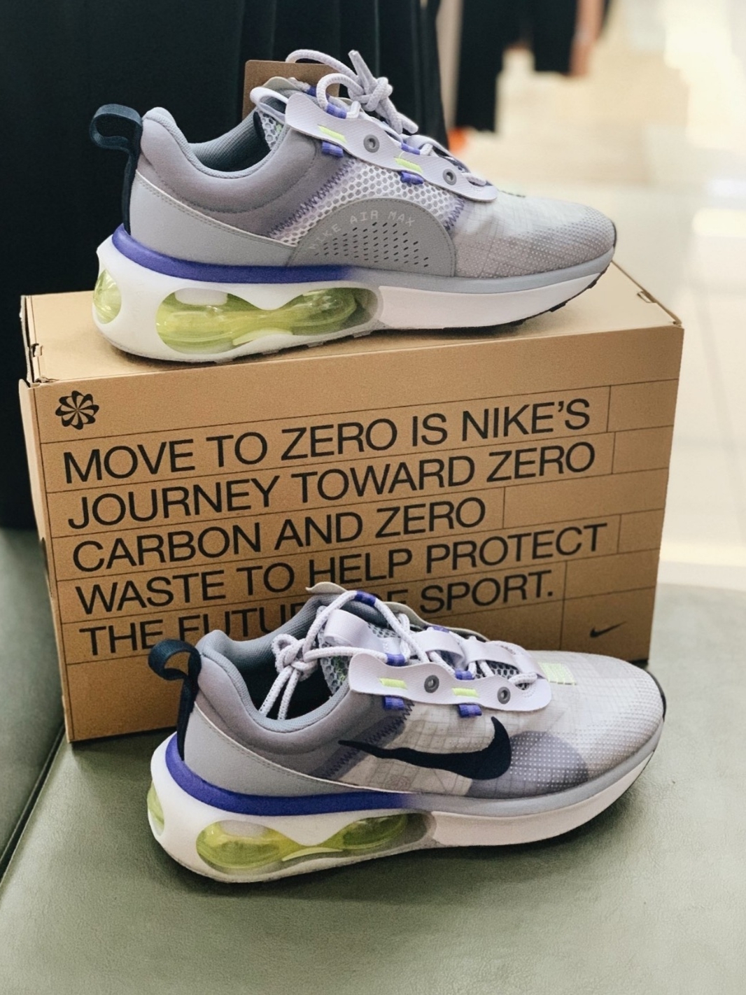 Nike Air Max 2021 Ghost Ashen Slate 착용 스타일 - 1