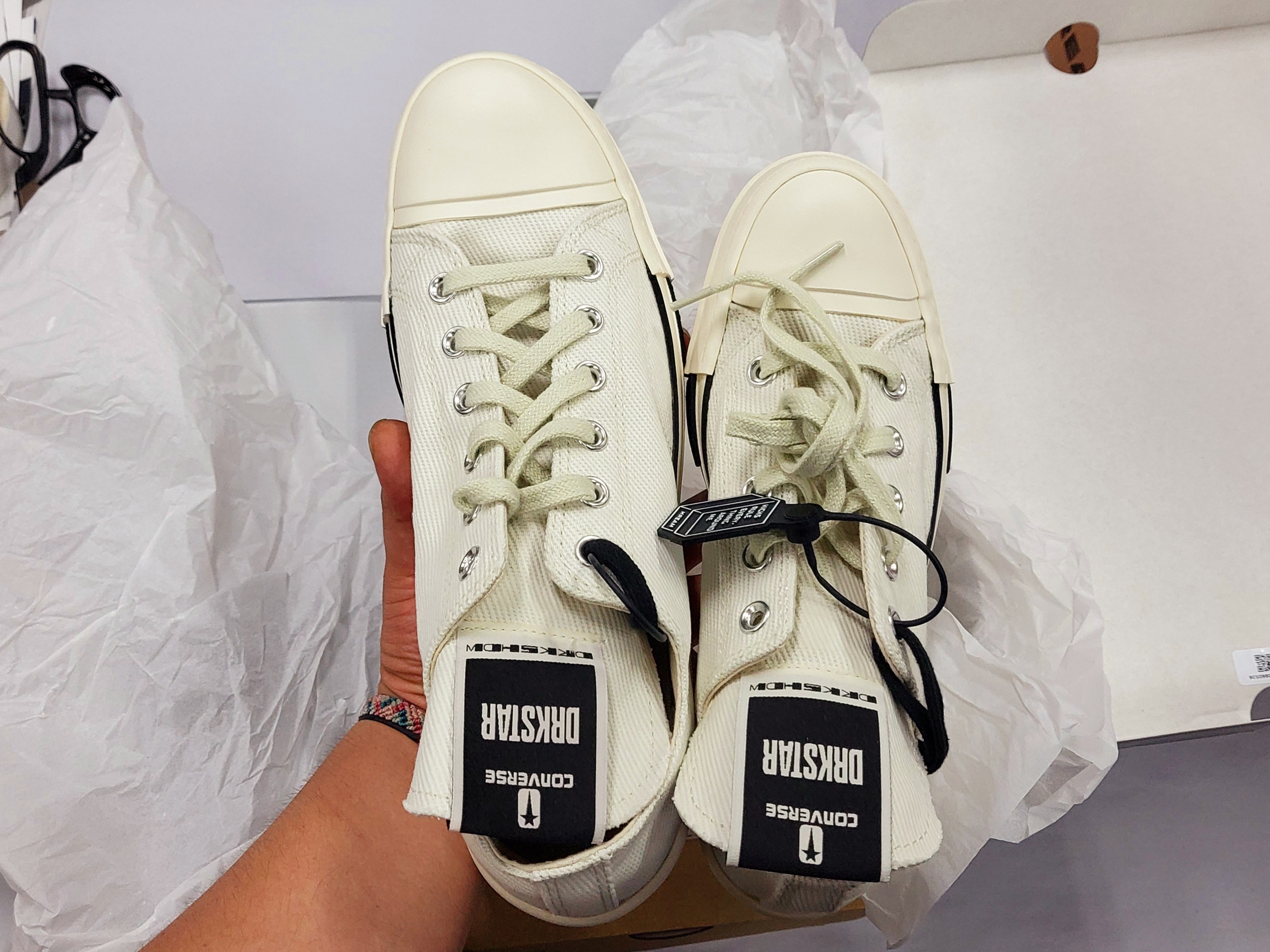 Converse x Drkshdw Drkstr Chuck 70 Ox White 착용 스타일