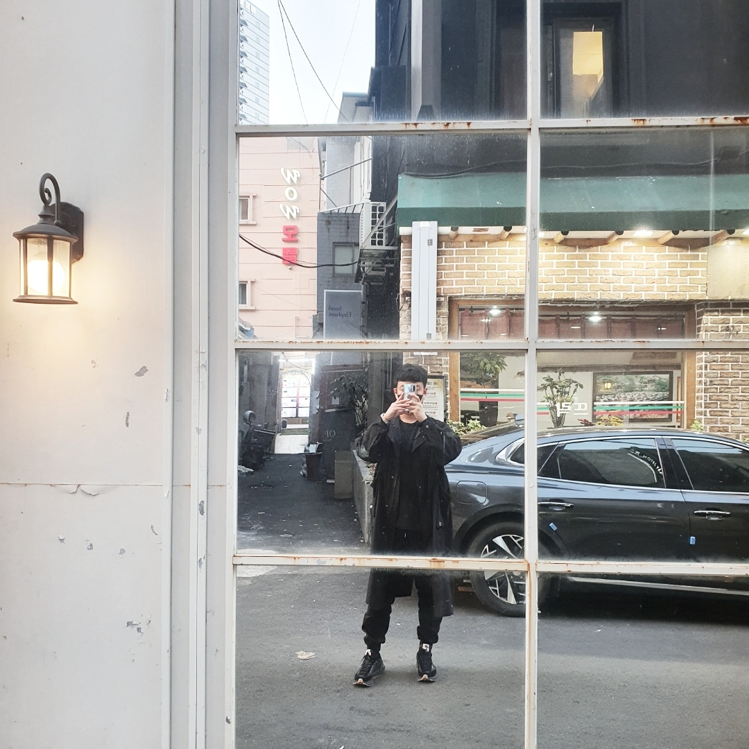 Nike x Sacai VaporWaffle Black and Gum 착용 스타일