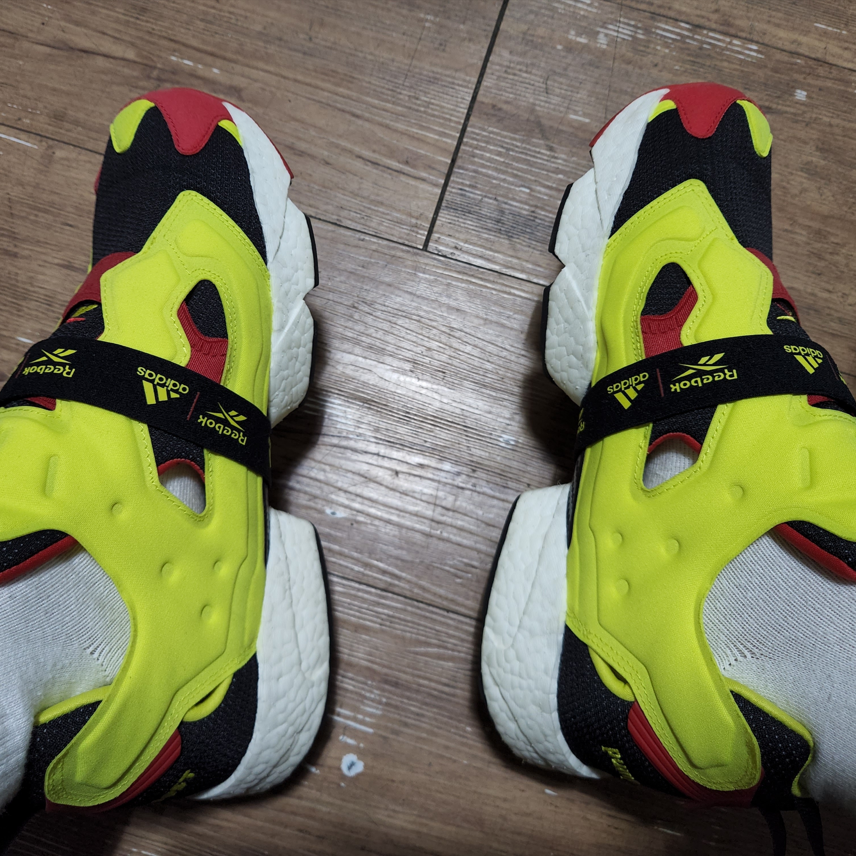 Reebok x Adidas Instapump Fury Boost Citron 착용 스타일 - 2