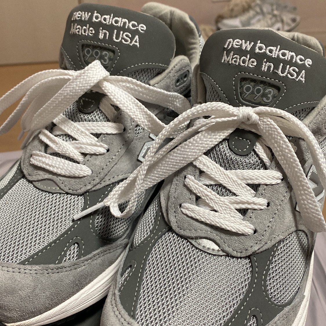 (W) New Balance 993 Made in USA Grey - D Wide 착용 스타일