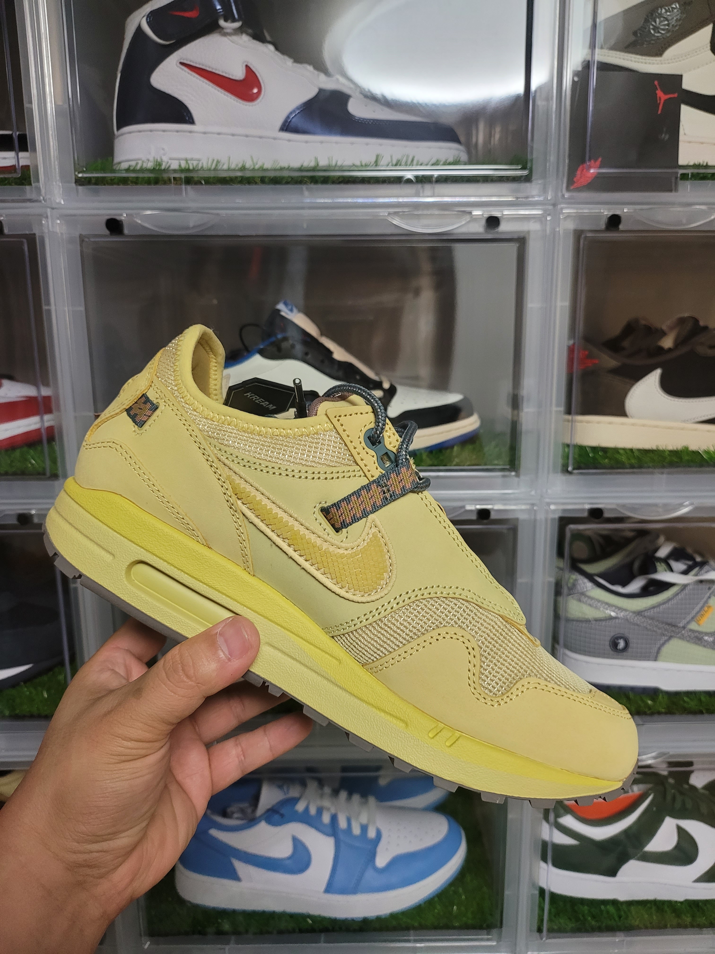 Nike x Travis Scott Air Max 1 Cact.us Gold, (PS) Nike x Travis Scott Air Max 1 Cact.us Brown 착용 스타일 - 3