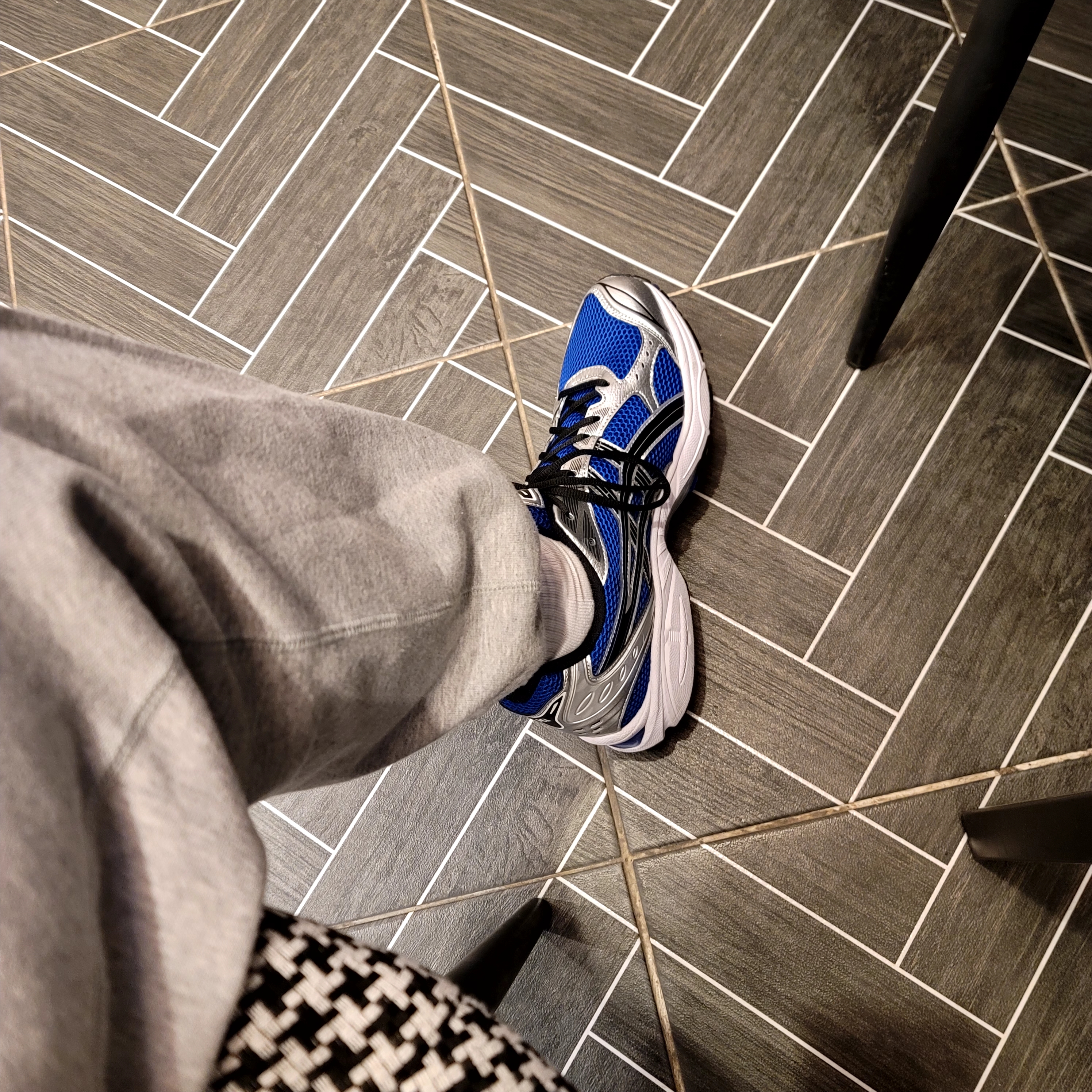 Asics Gel-Kayano 14 Monaco Blue Black 착용 스타일