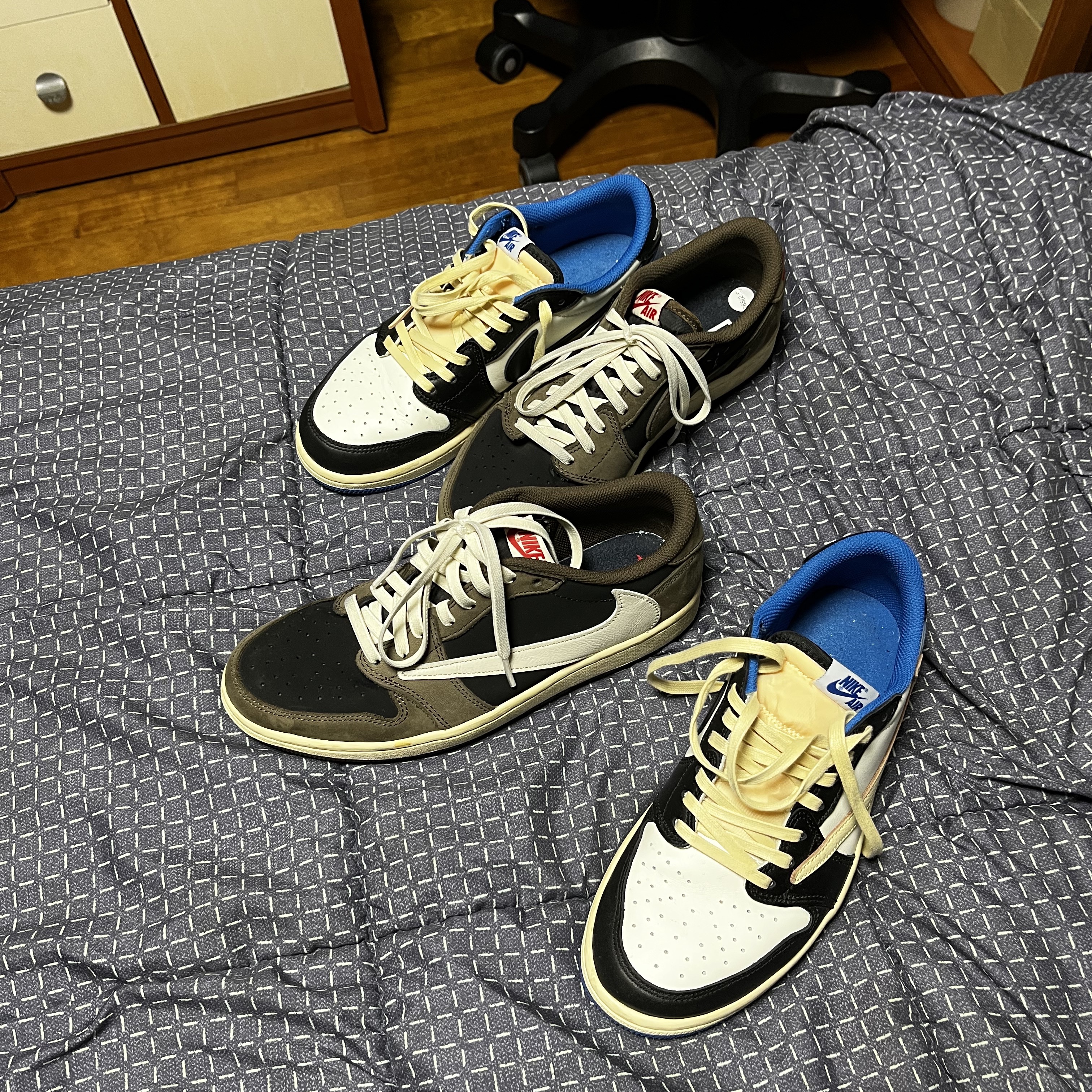Jordan 1 x Travis Scott Retro Low OG SP Mocha, Jordan 1 x Travis Scott x Fragment Retro Low OG SP Military Blue 착용 스타일 - 2
