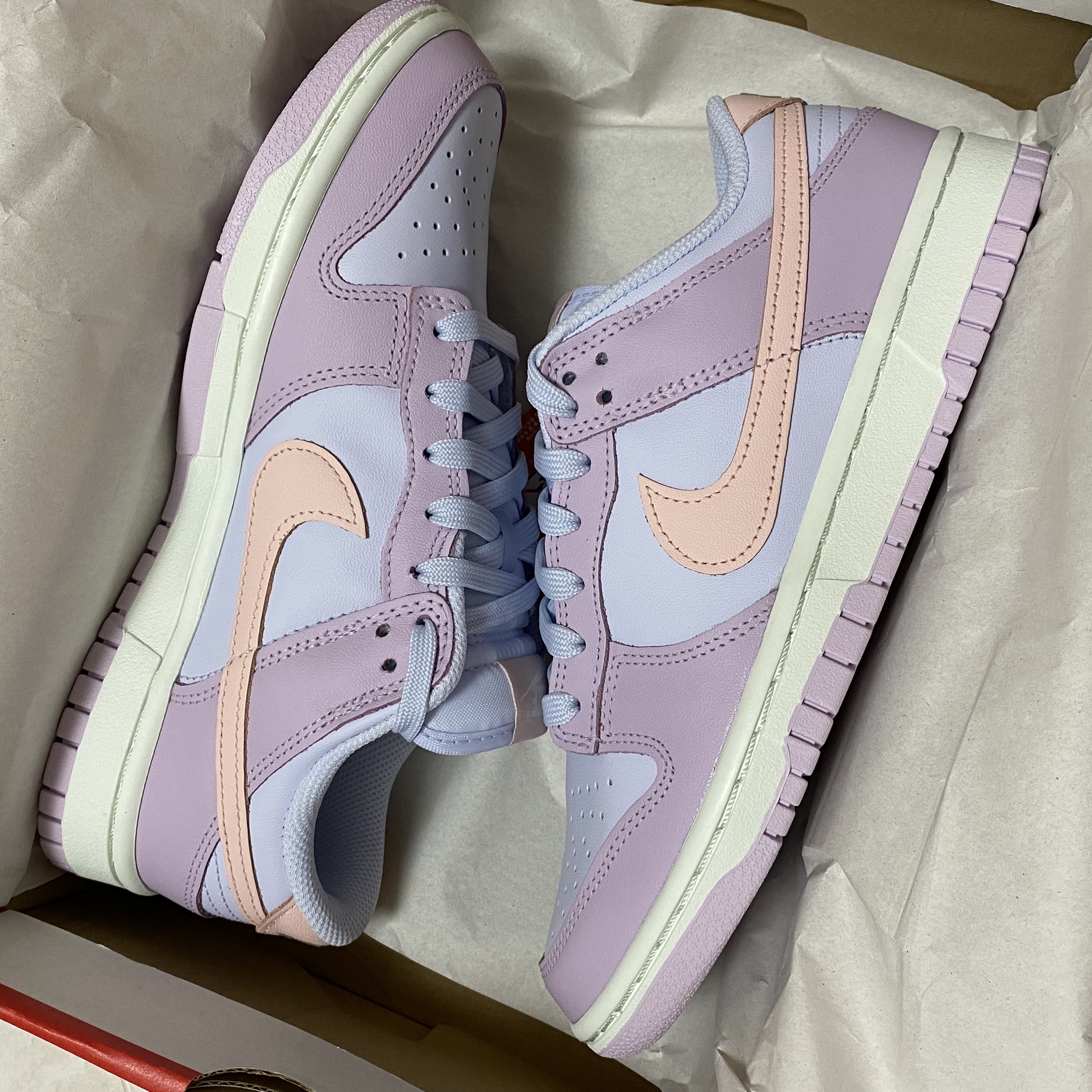(W) Nike Dunk Low Atmosphere Pink 착용 스타일 - 1