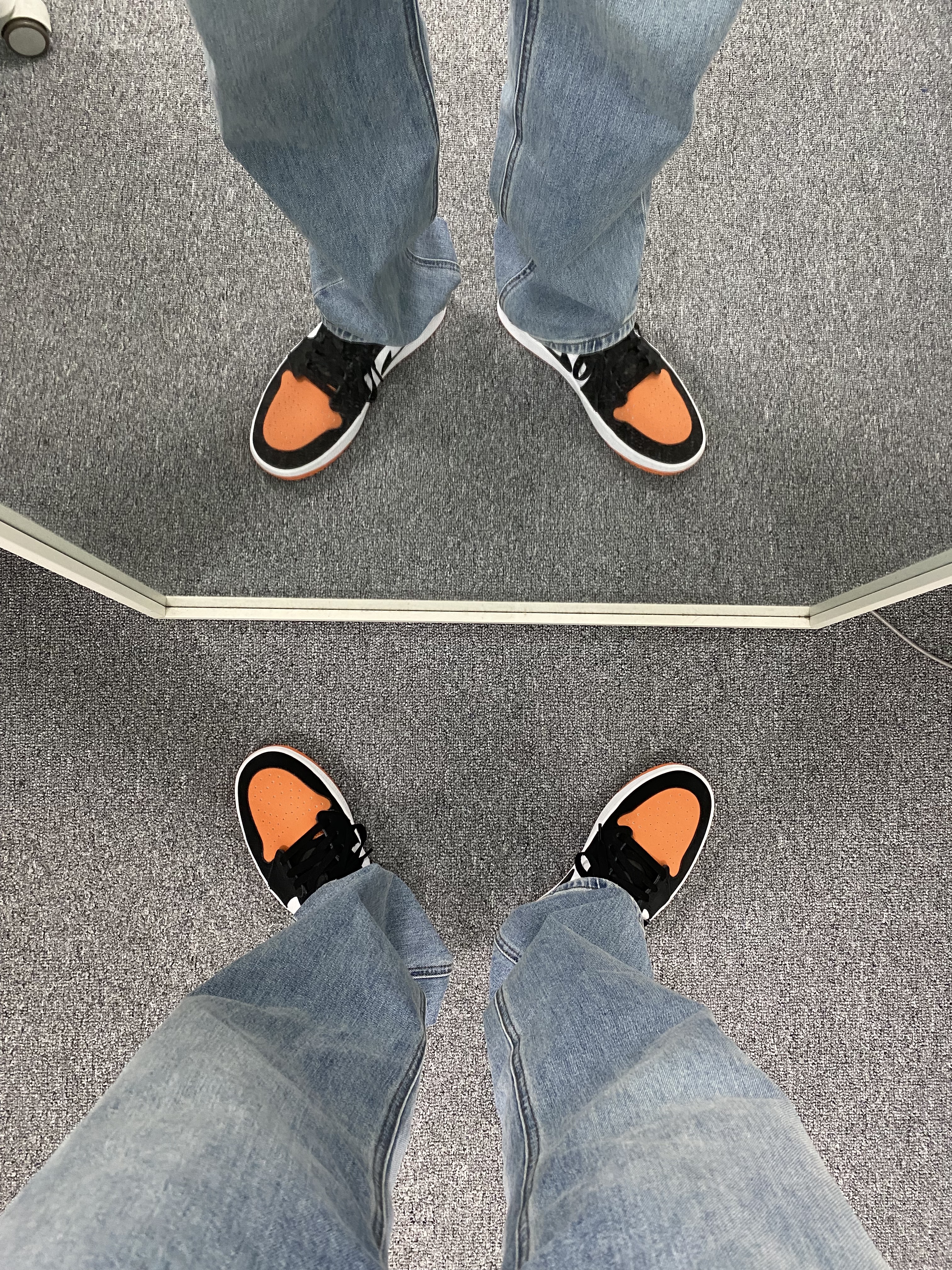 Jordan 1 Low Golf Starfish 착용 스타일