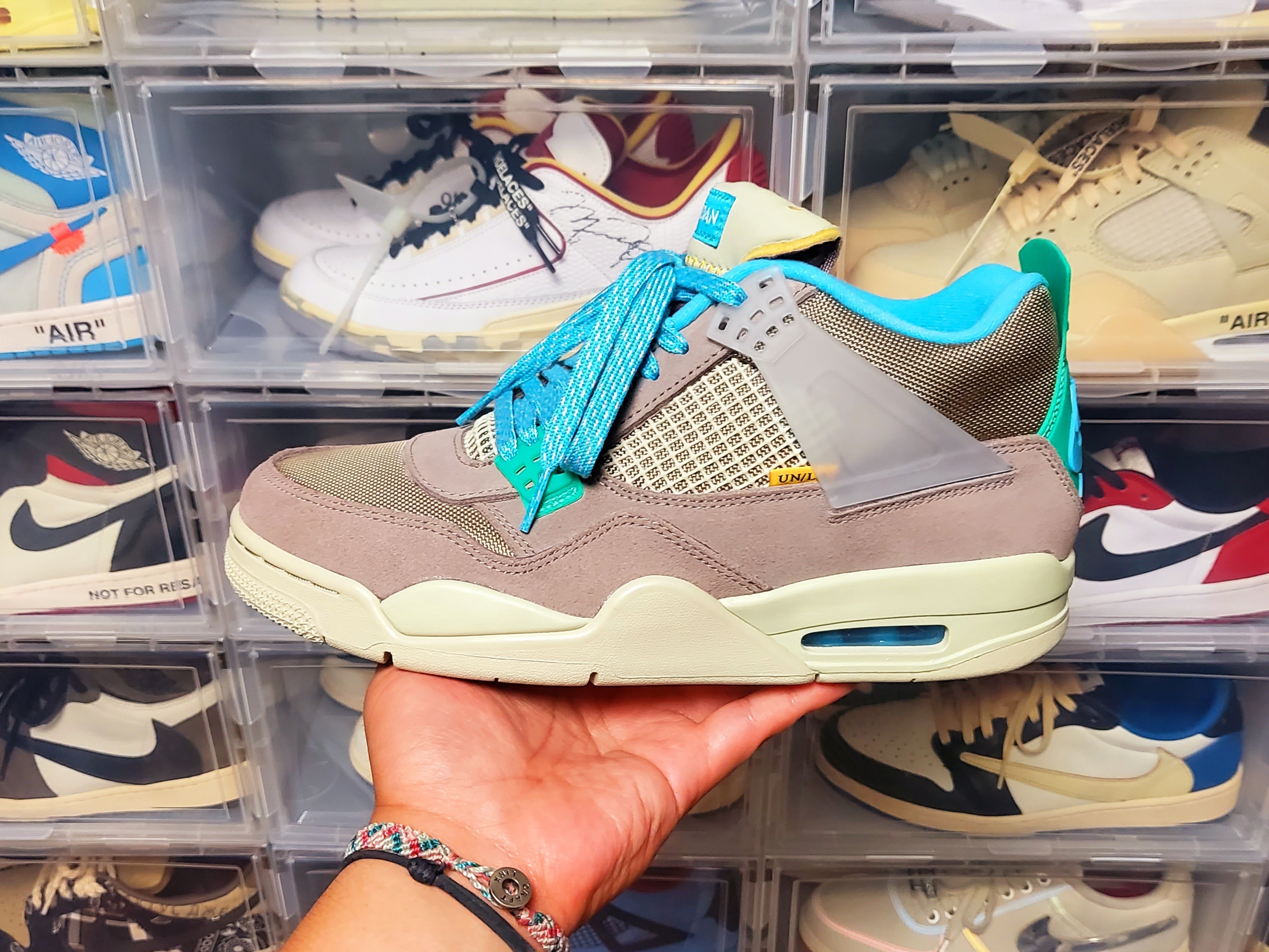 Jordan 4 x Union Retro SP Taupe Haze 착용 스타일 - 2