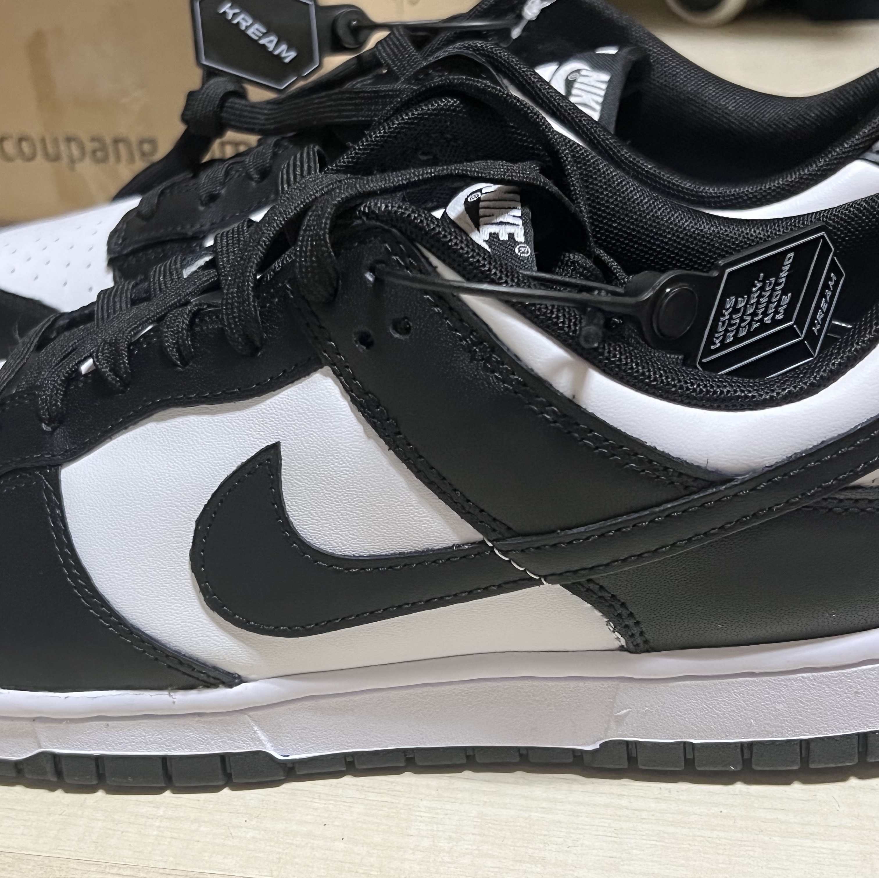 Nike Dunk Low Retro Black 착용 스타일