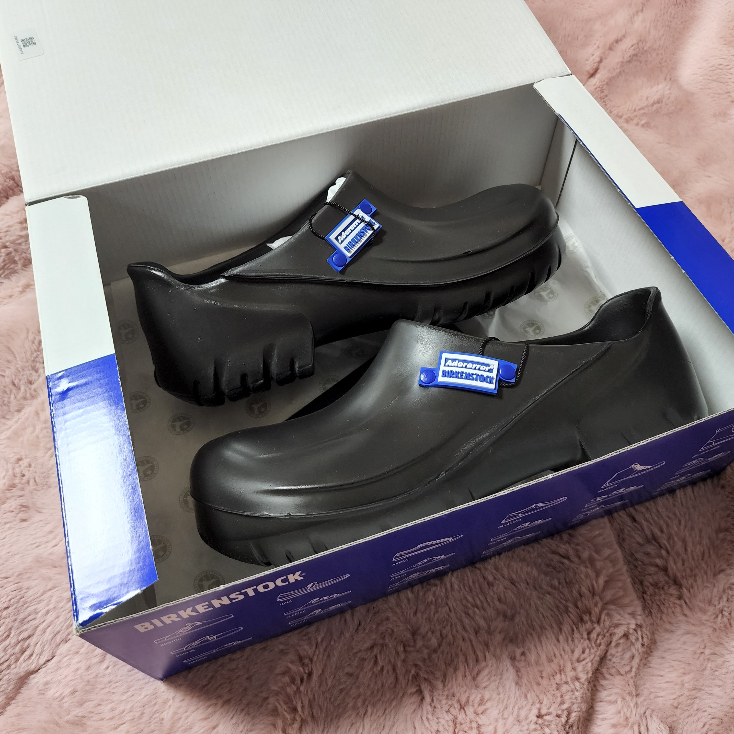 Birkenstock x Ader Error A630 Black, Ader Error Trace Admore Crossbody Bag Blue - 21FW 착용 스타일 - 2