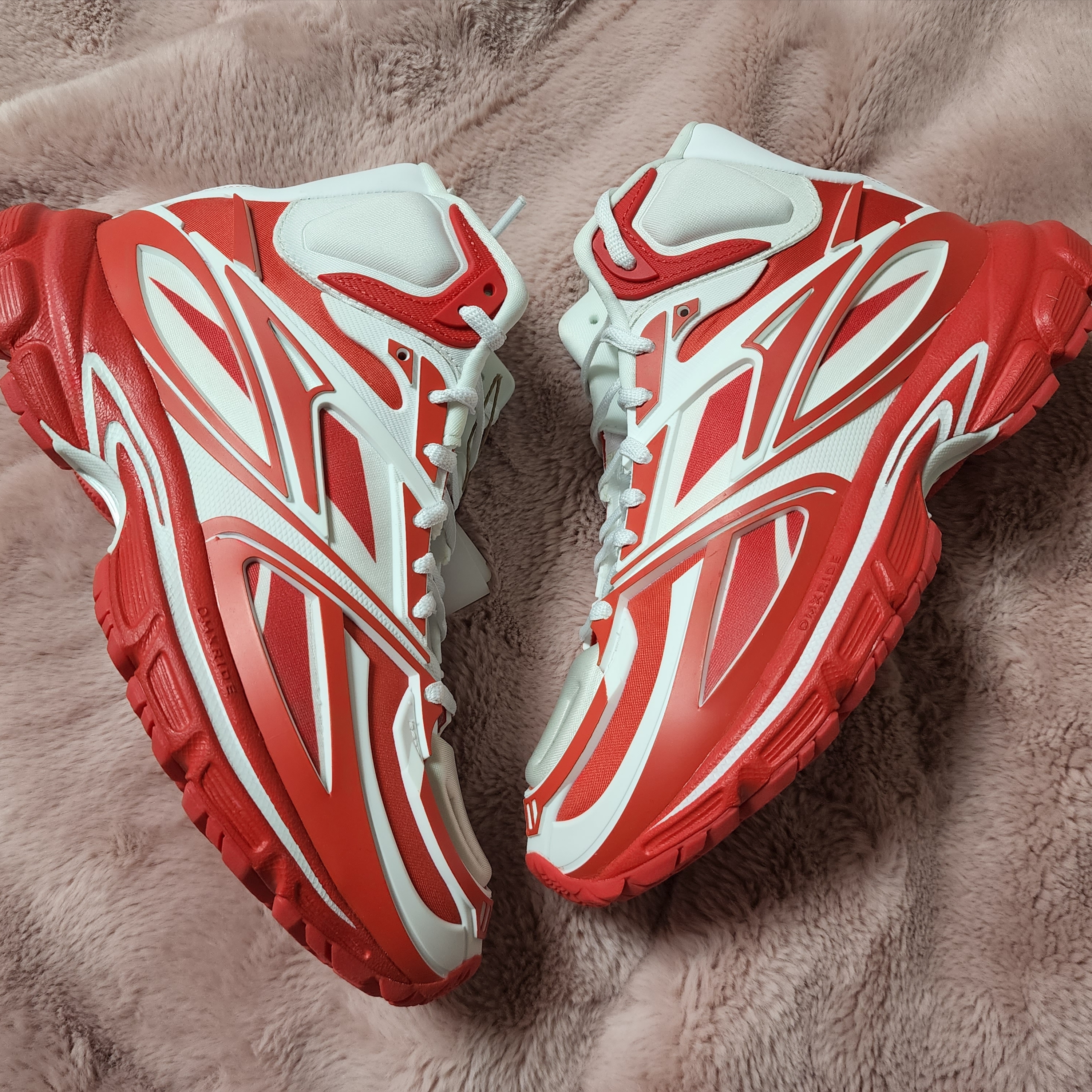 Reebok x Kanghyuk Premier Road Modern Mid White Red, Reebok x Kanghyuk Premier Road Modern White Red  착용 스타일 - 1