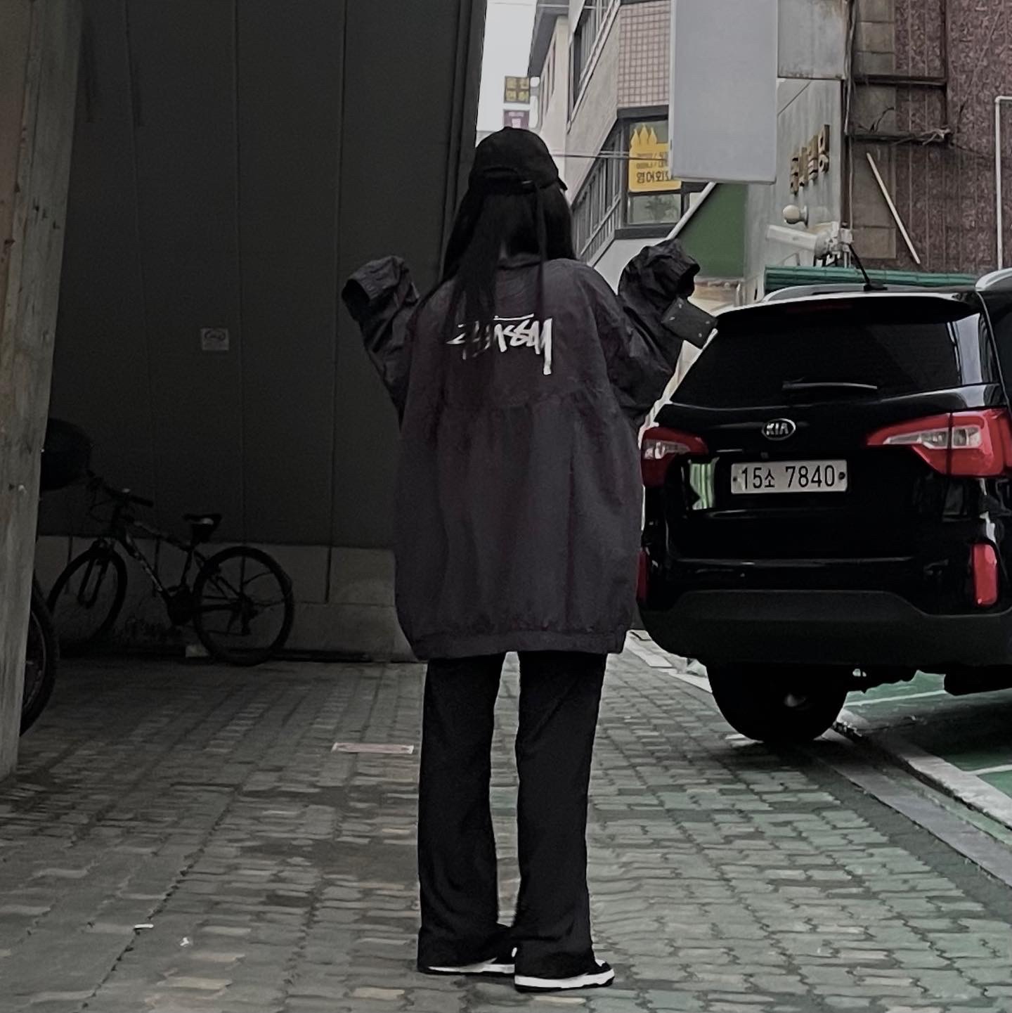 Nike x Stussy Windrunner Jacket Off Noir, (W) Nike Dunk Low Black 착용 스타일 - 2