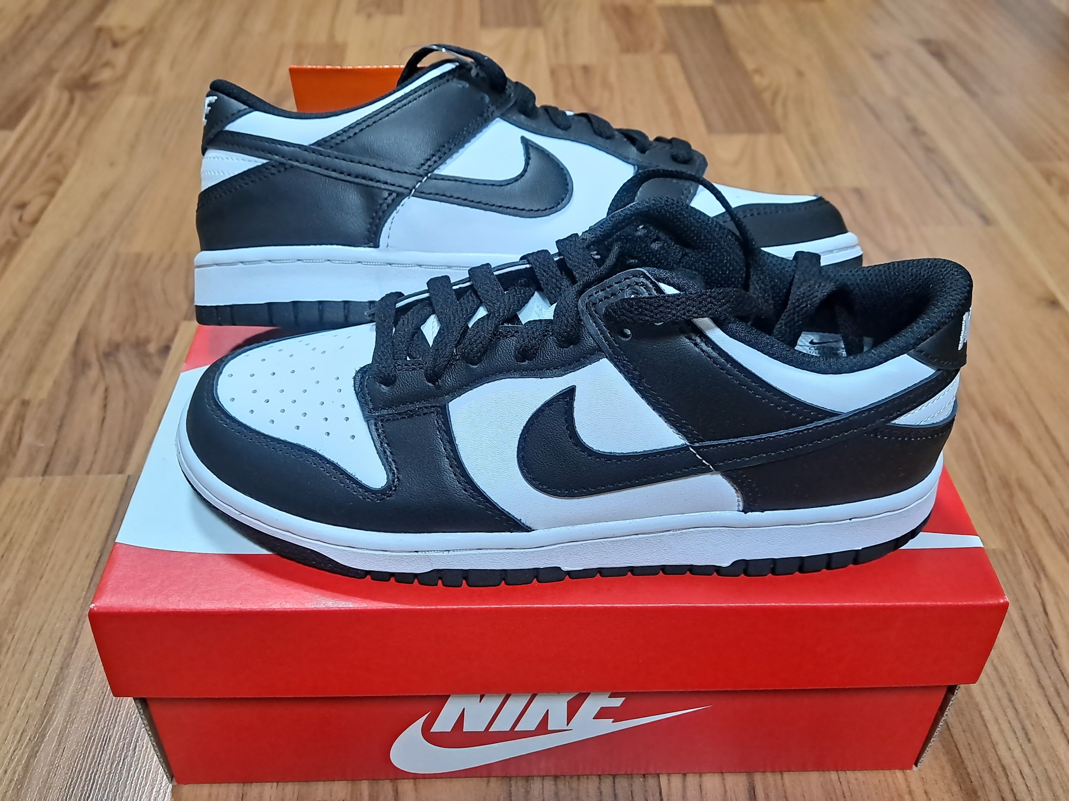 (GS) Nike Dunk Low Black 착용 스타일 - 2