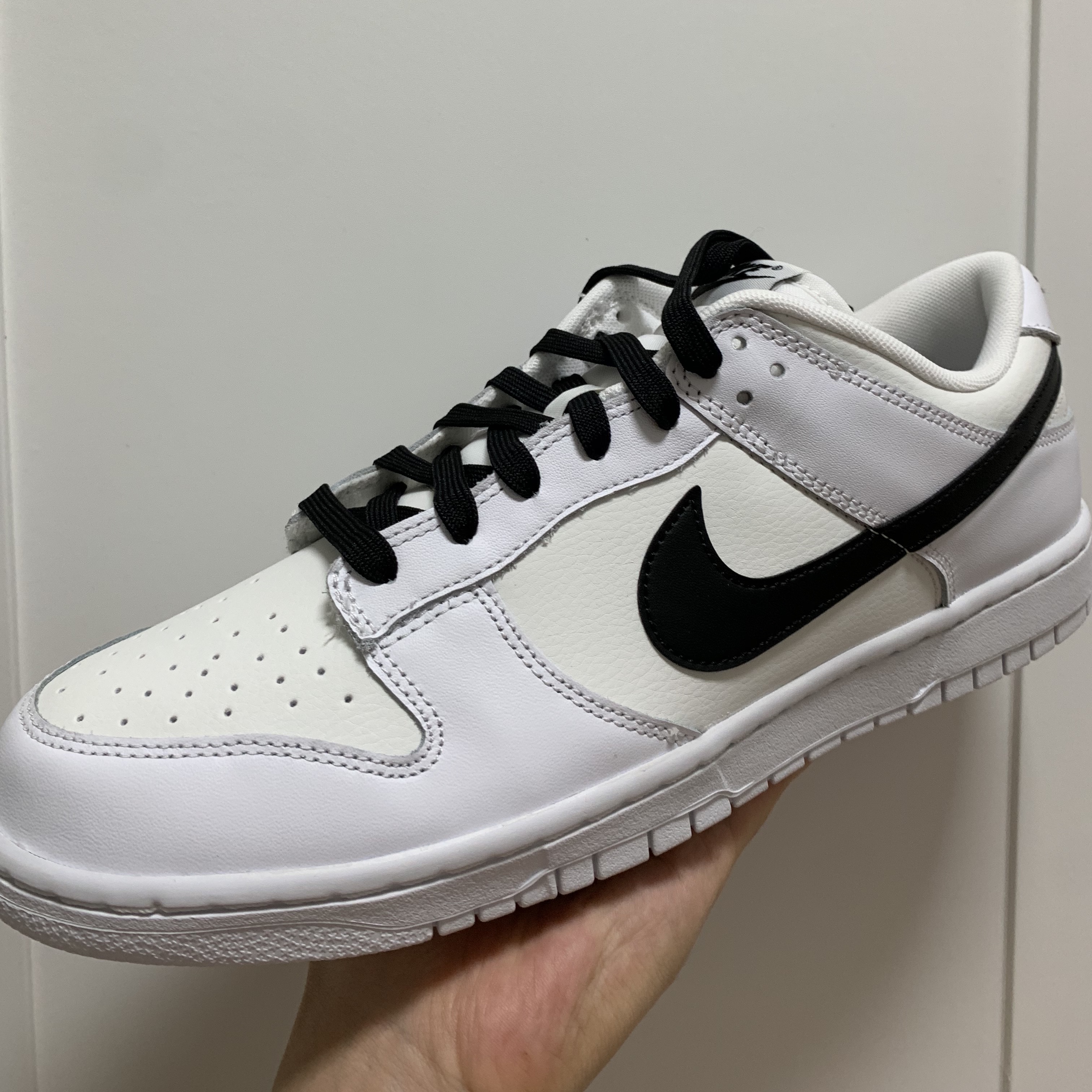 Nike Dunk Low Retro Summit White 착용 스타일