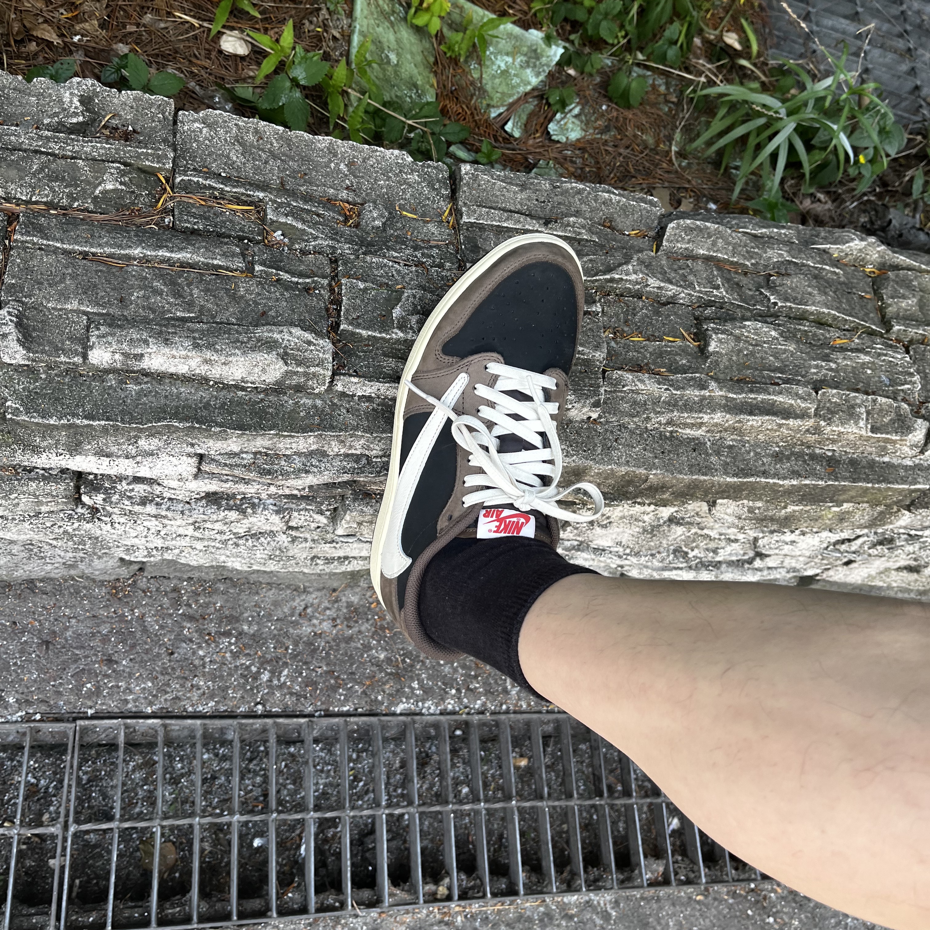 Jordan 1 x Travis Scott Retro Low OG SP Mocha, Jordan 1 x Travis Scott x Fragment Retro Low OG SP Military Blue 착용 스타일 - 3