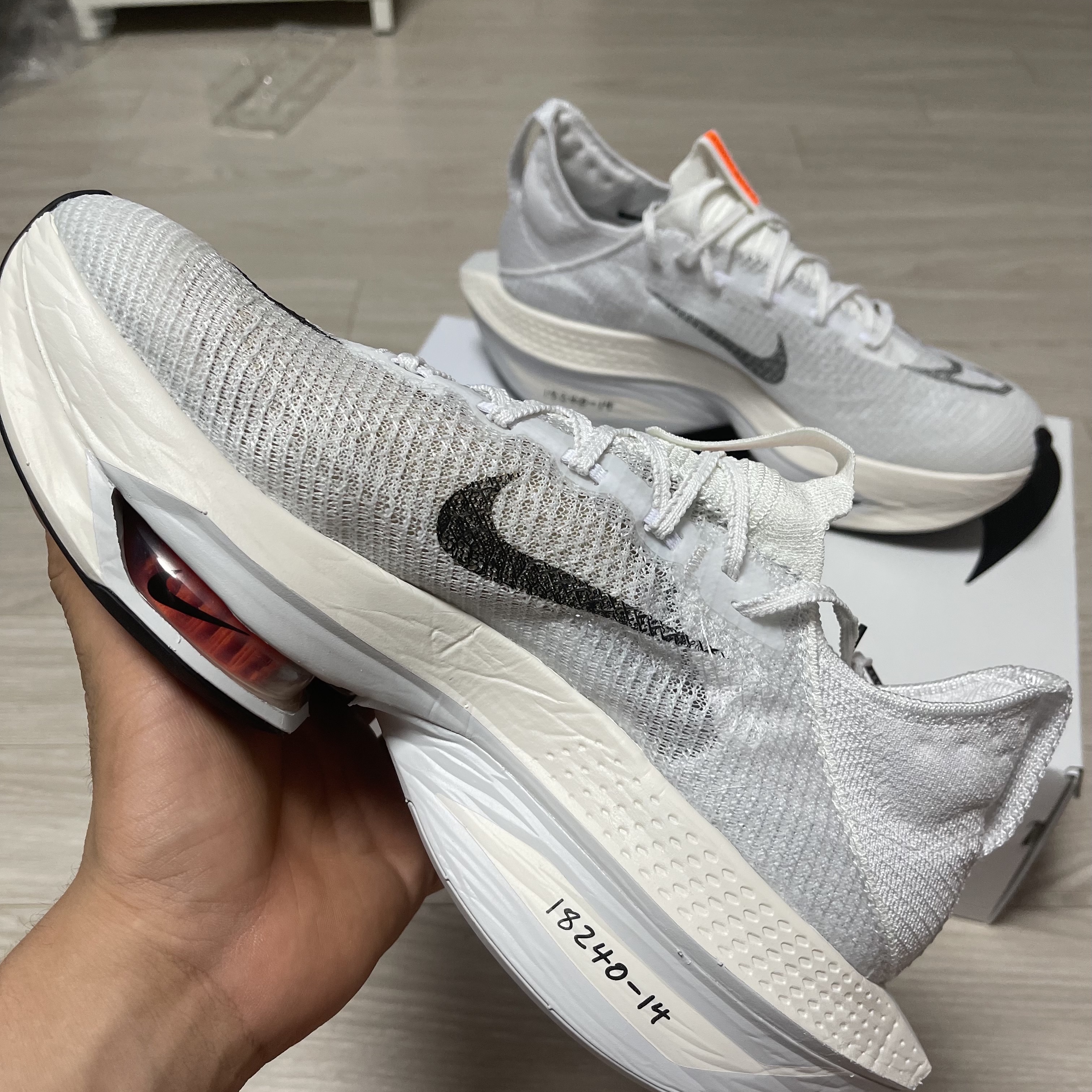 Nike Air Zoom Alphafly Next% 2 Proto White 착용 스타일 - 1