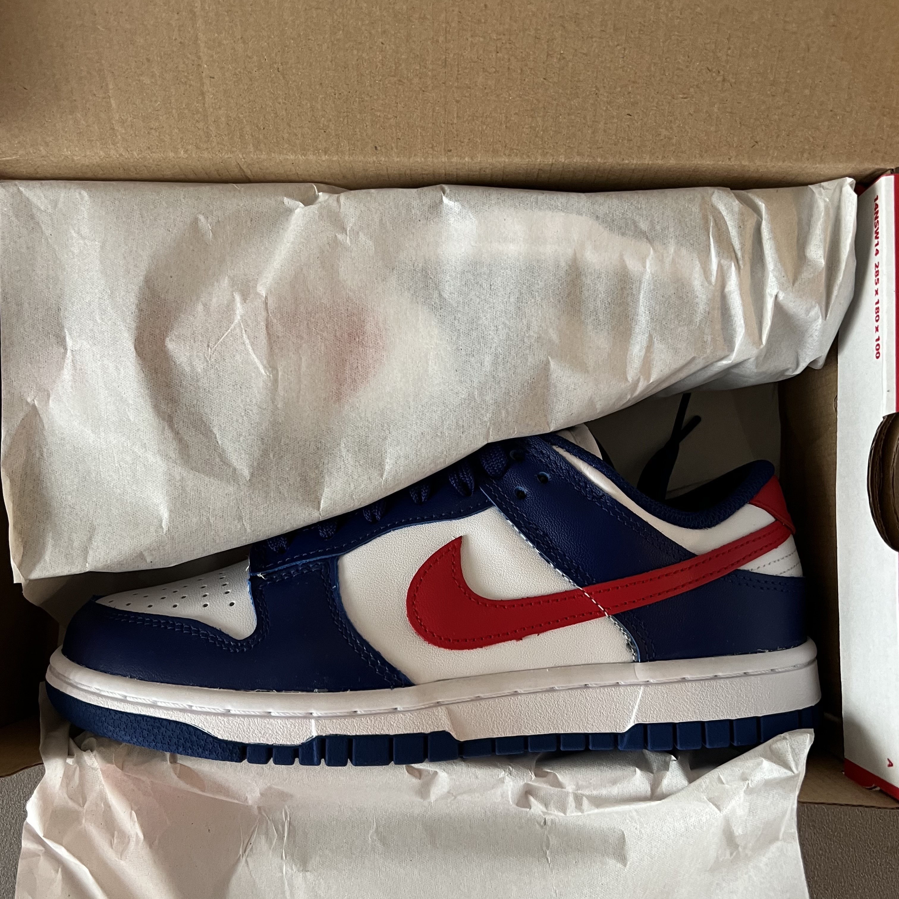 (W) Nike Dunk Low White and University Red 착용 스타일 - 3