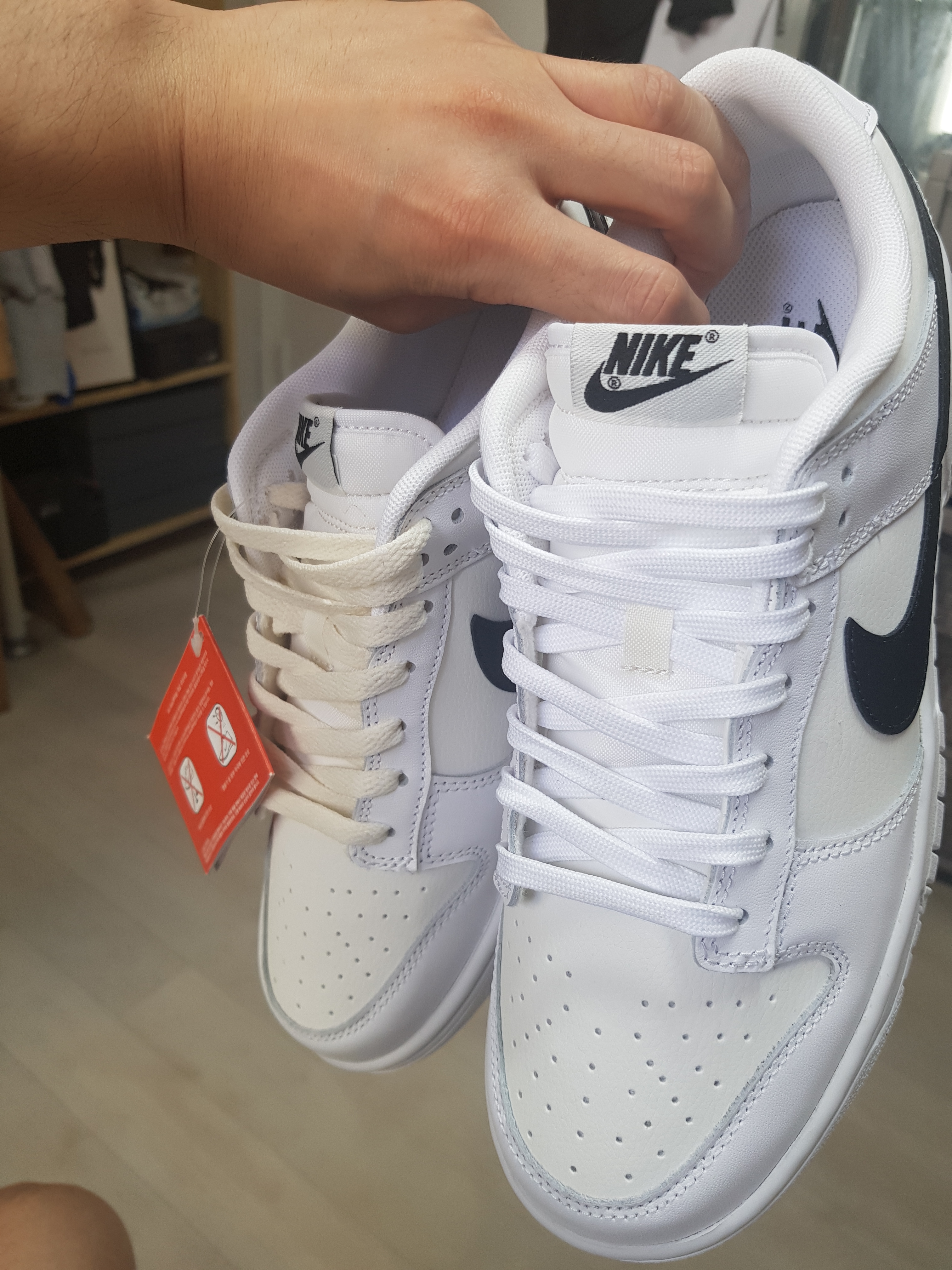 Nike Dunk Low Retro Summit White 착용 스타일 - 1