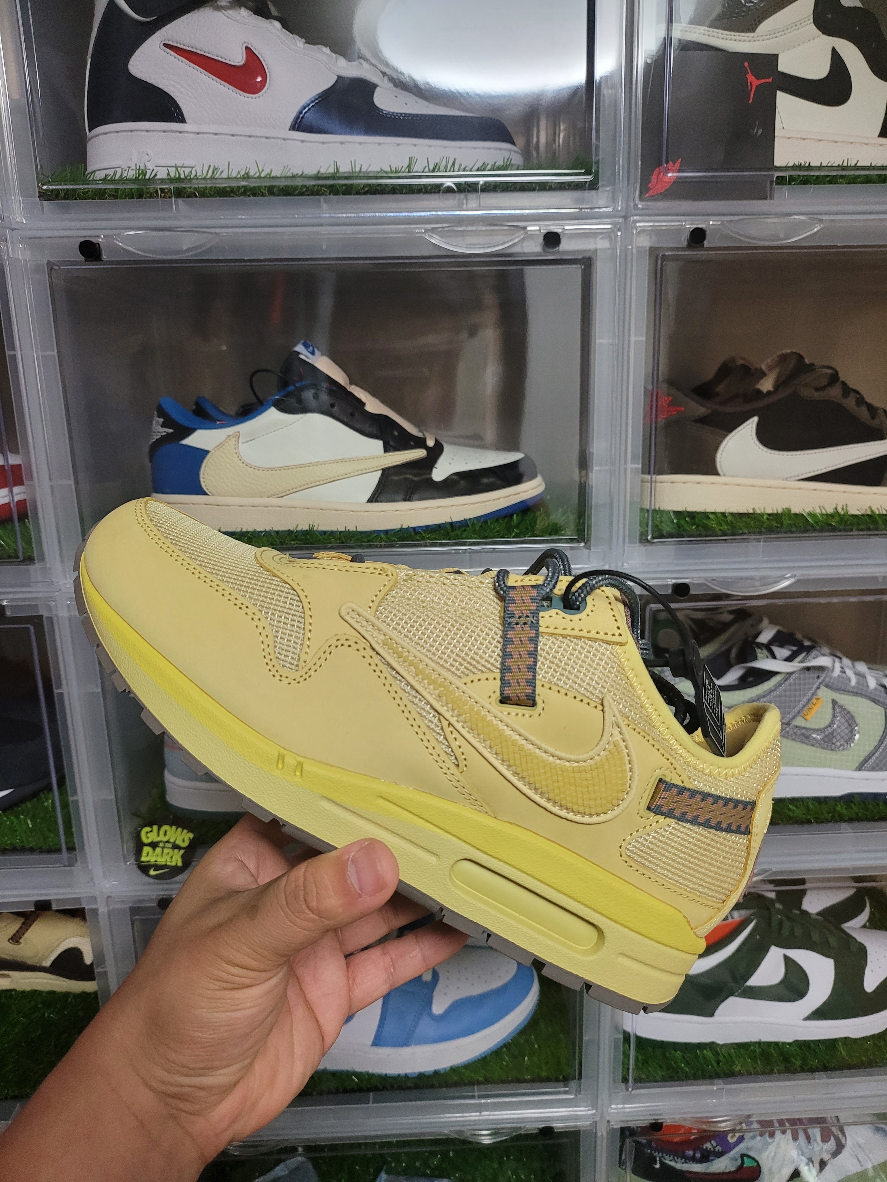 Nike x Travis Scott Air Max 1 Cact.us Gold, (PS) Nike x Travis Scott Air Max 1 Cact.us Brown 착용 스타일 - 1