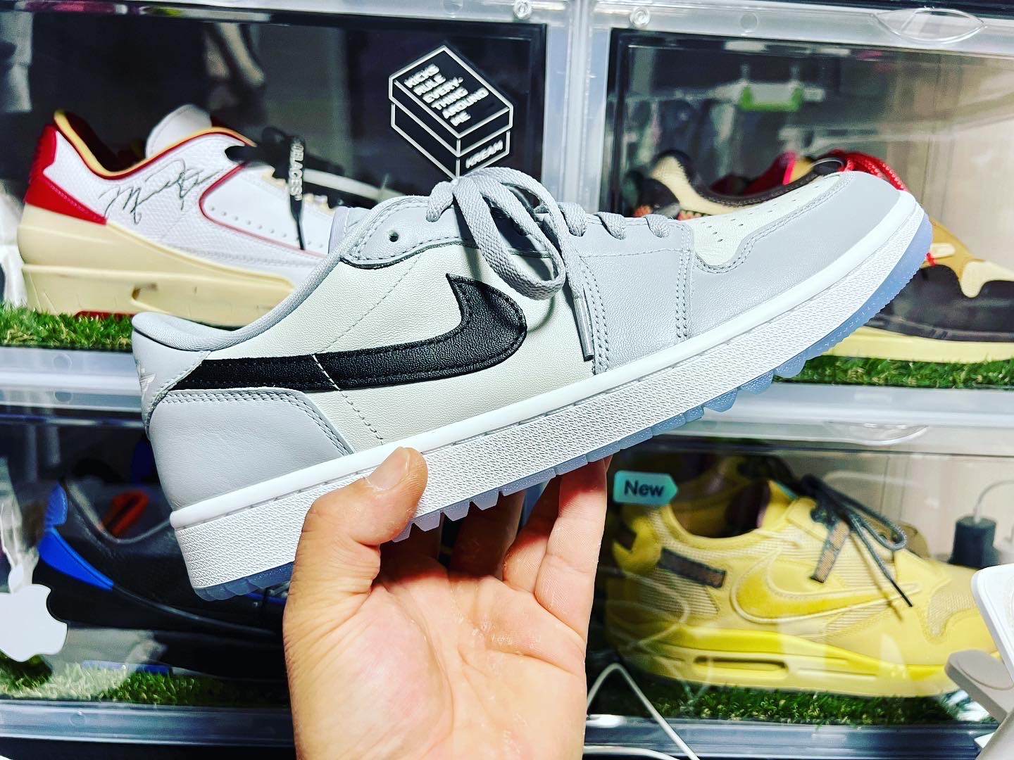 Jordan 1 Low Golf Wolf Grey 착용 스타일 - 1