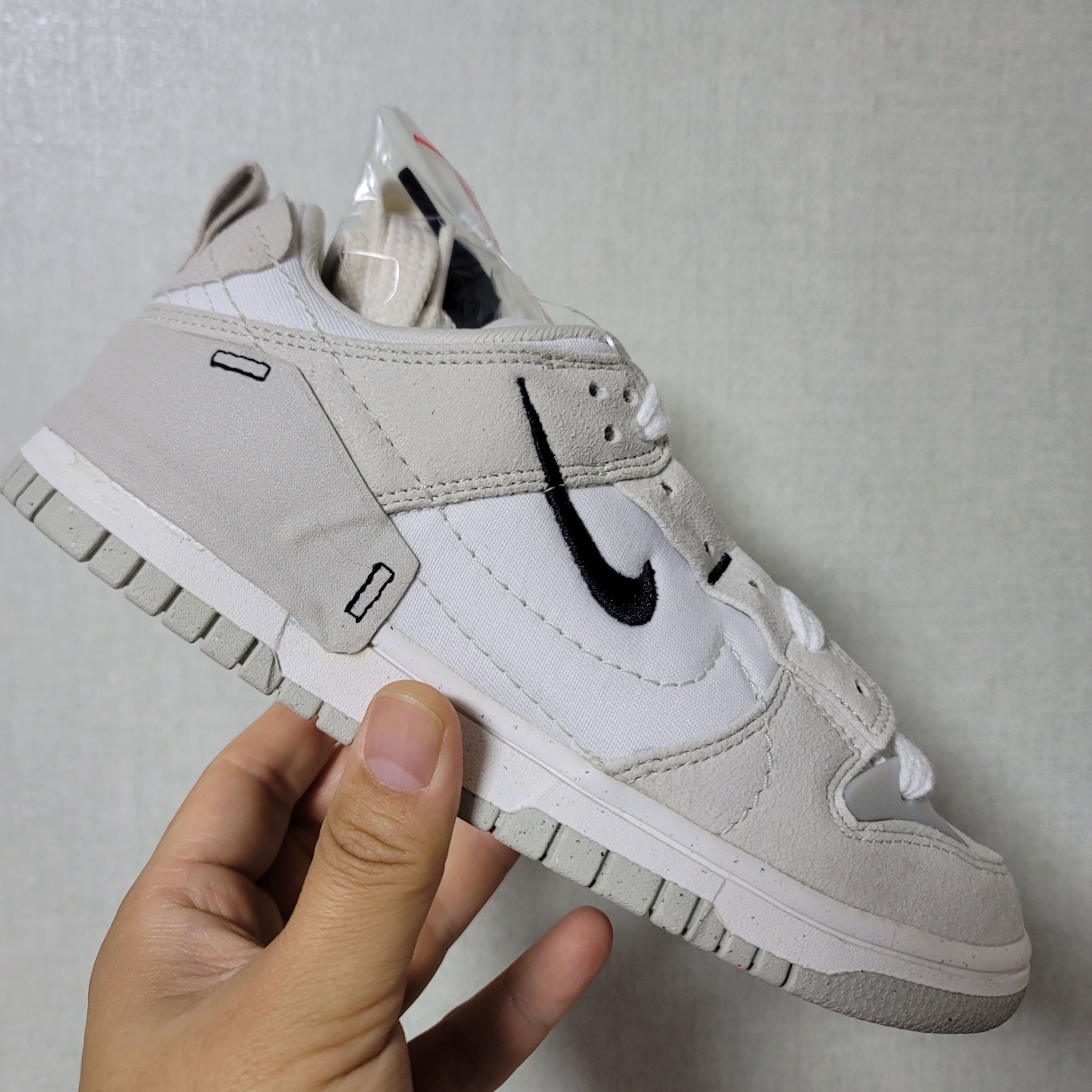(W) Nike Dunk Low Disrupt 2 White Light Bone 착용 스타일