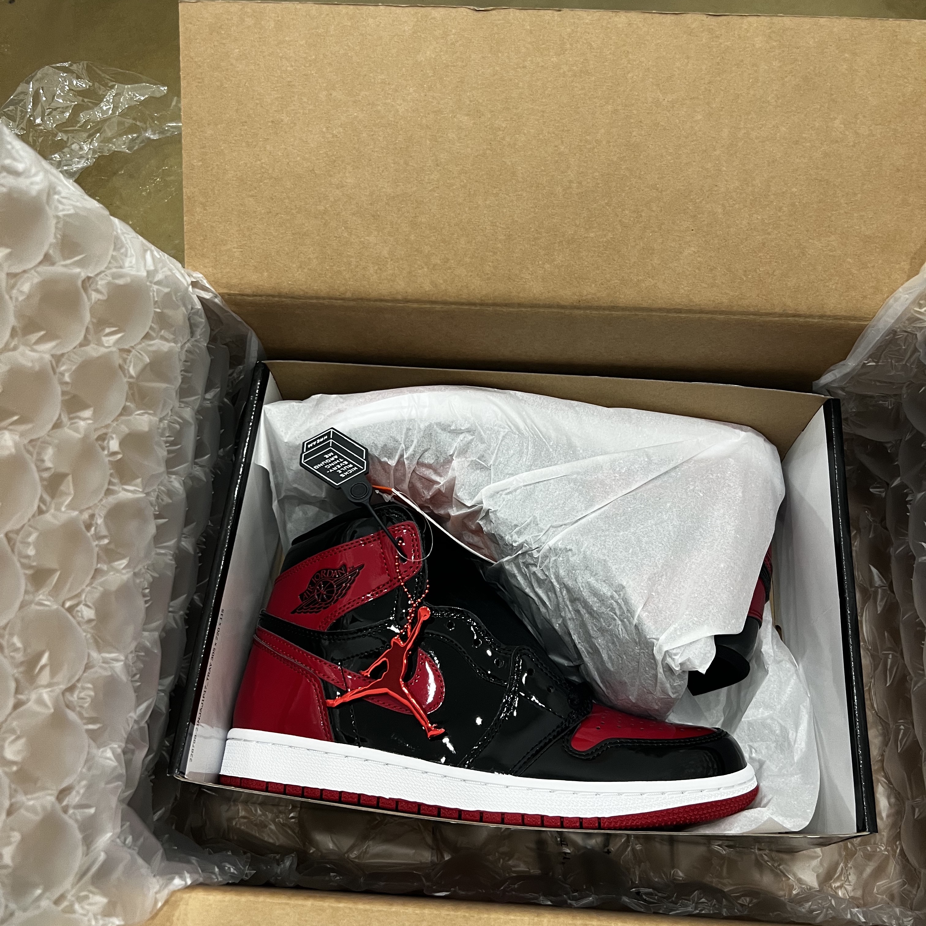Jordan 1 Retro High OG Patent Bred 착용 스타일 - 1