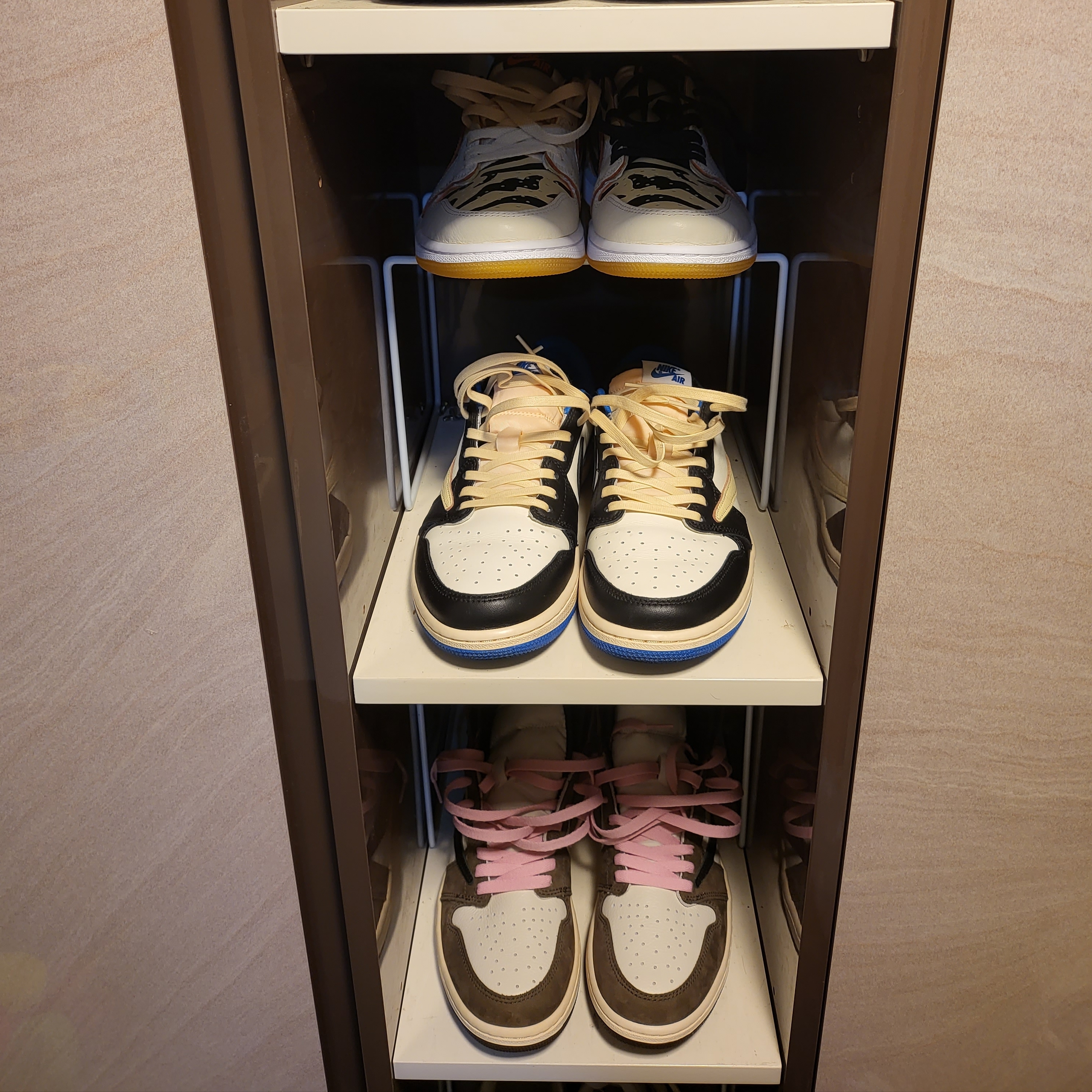 Jordan 1 x Travis Scott Retro High OG SP Mocha 착용 스타일