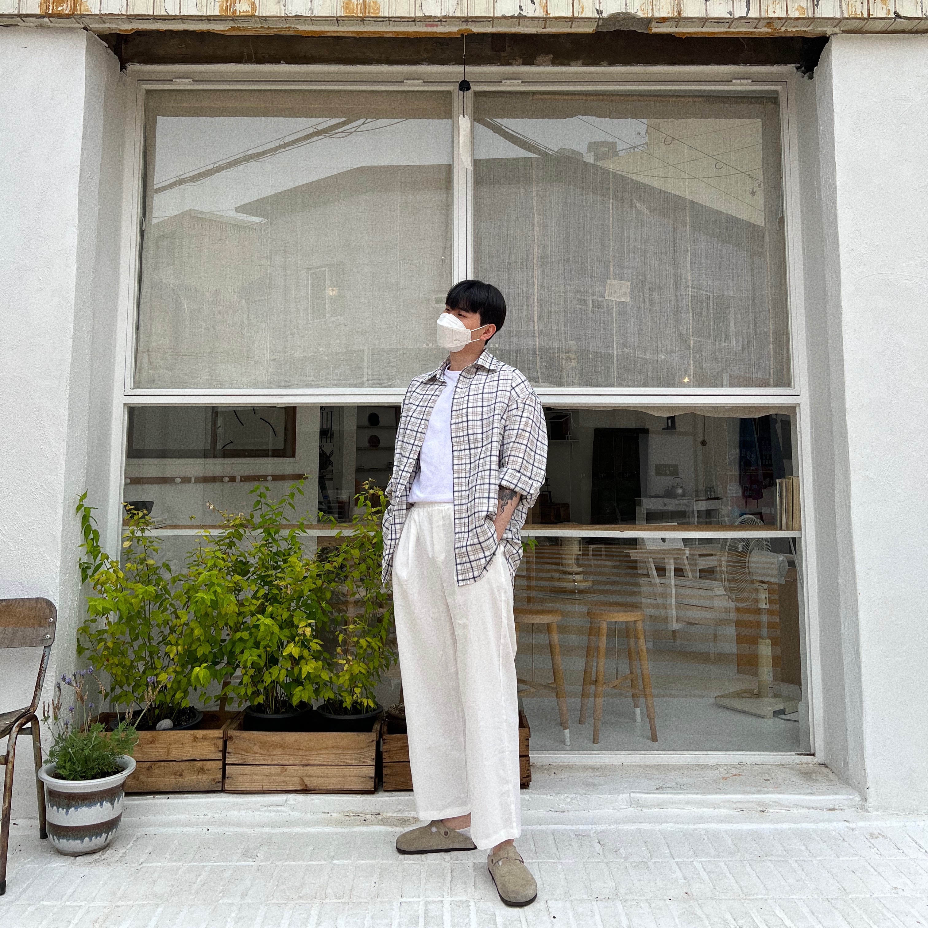 Birkenstock Boston Soft Footbed Taupe - Regular 착용 스타일